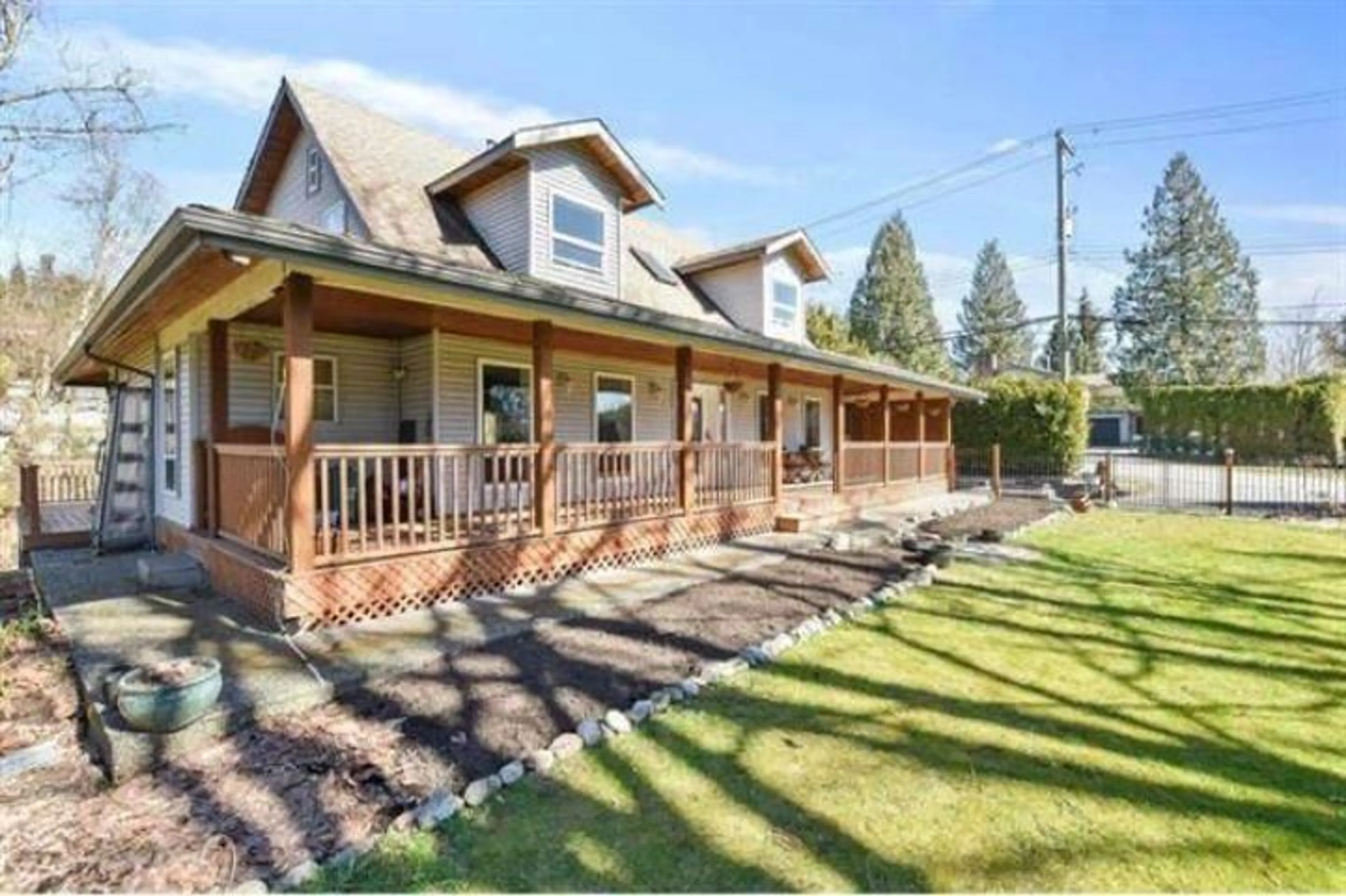 Home with vinyl exterior material, unknown for 7657 HORNE, Mission British Columbia V2V3Y8