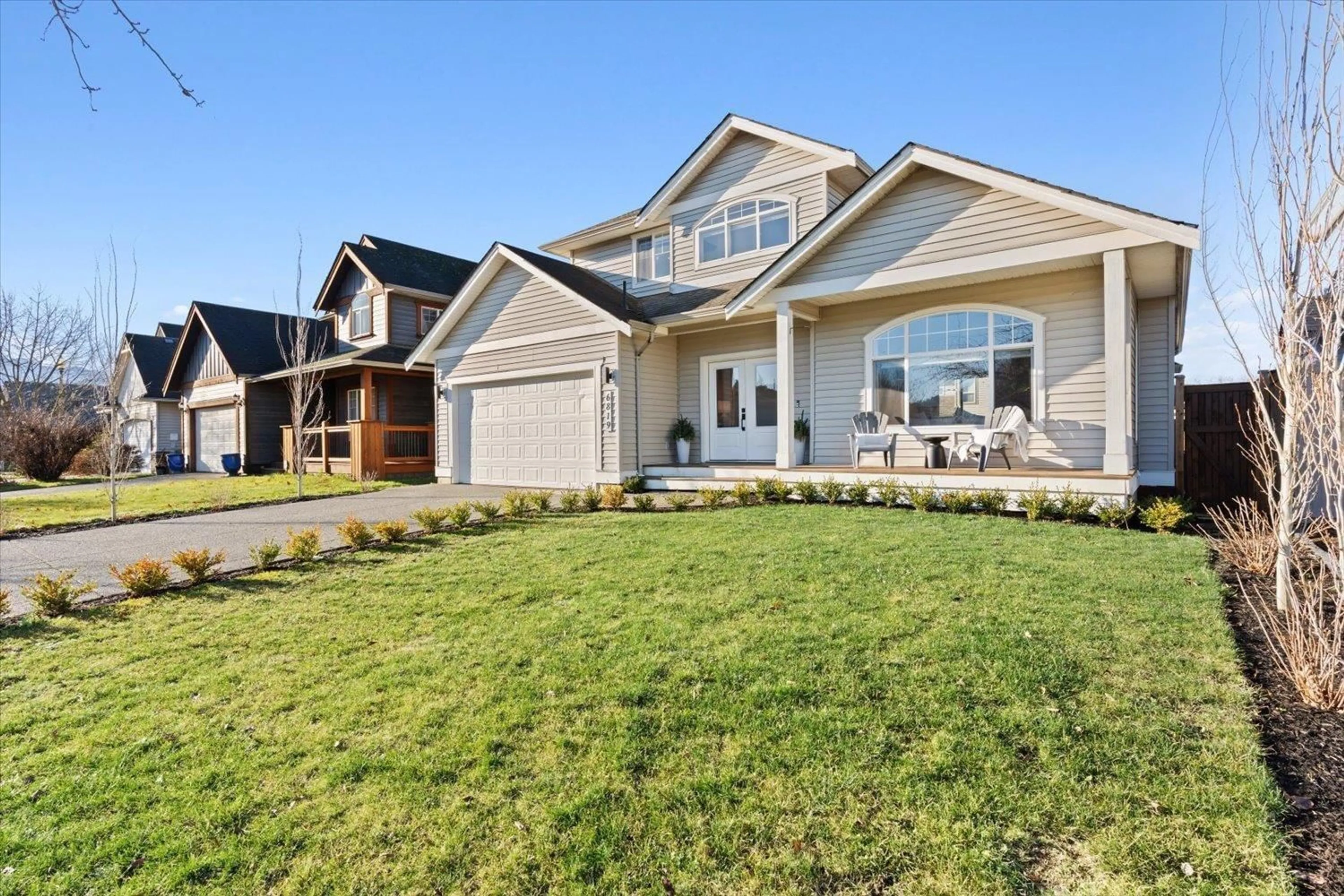 Home with vinyl exterior material, street for 6819 SCHOOL LANE, Chilliwack British Columbia V2R5T1