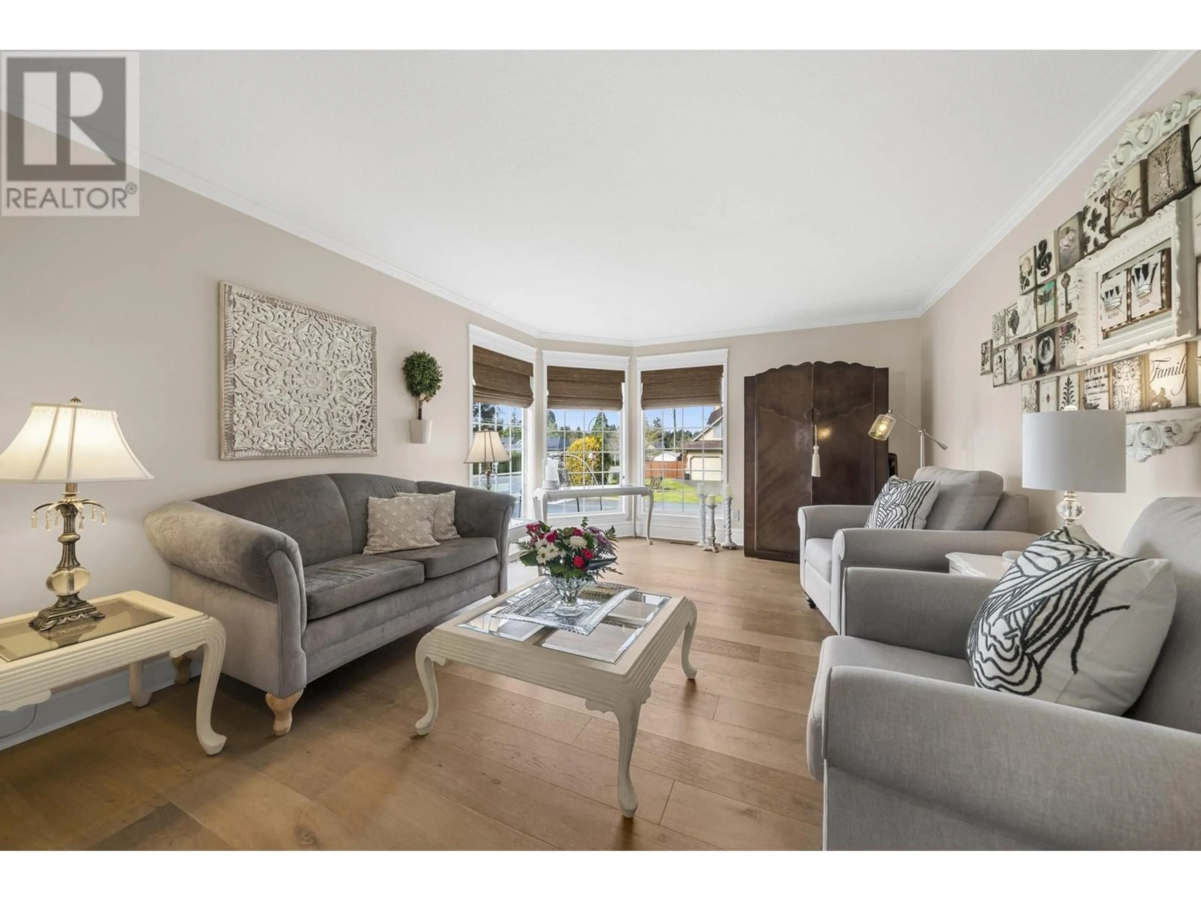 Living room with furniture, unknown for 20302 123B AVENUE, Maple Ridge British Columbia V2X0M9
