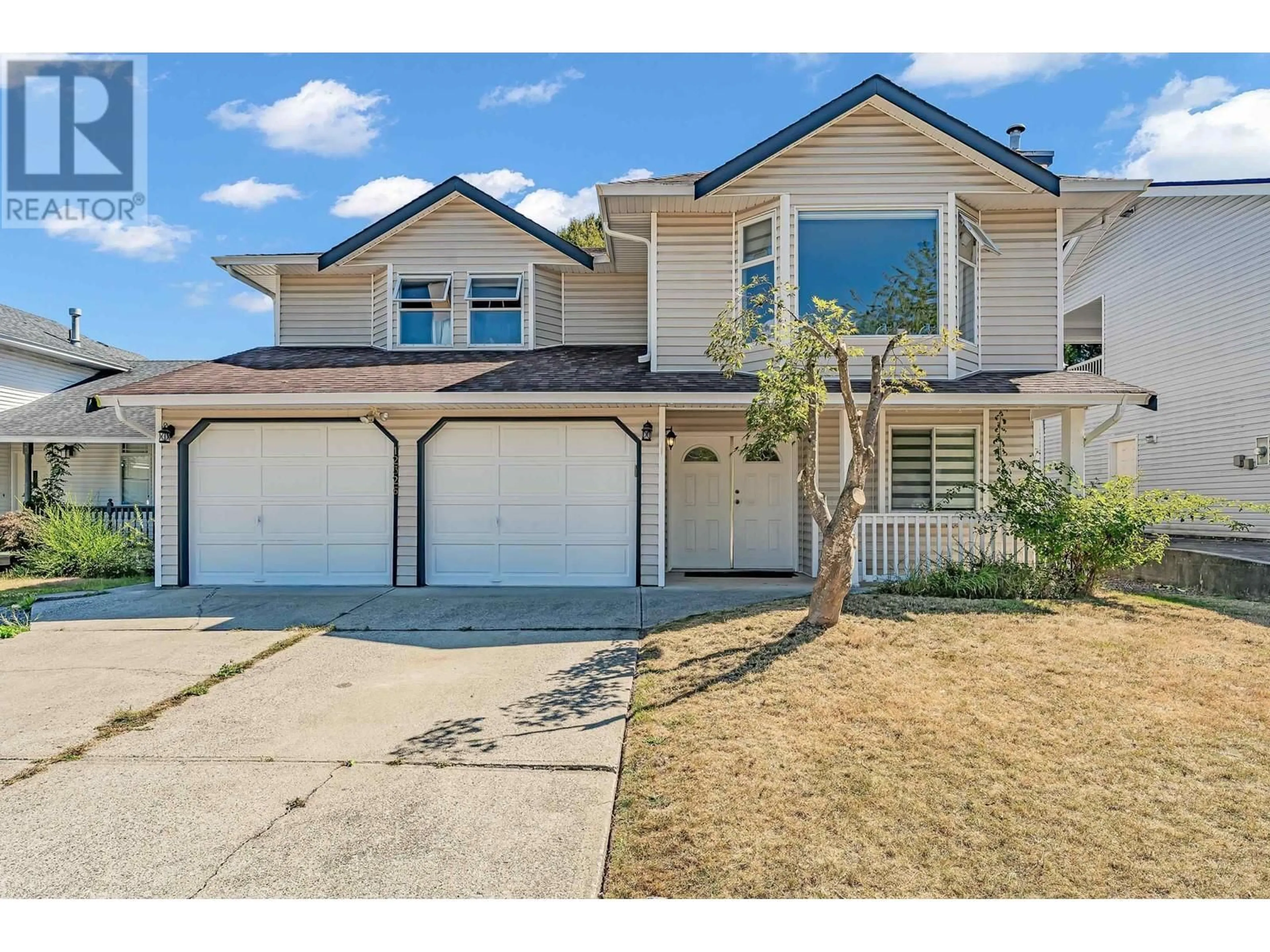 Home with vinyl exterior material, street for 12326 AURORA STREET, Maple Ridge British Columbia V2X0J5