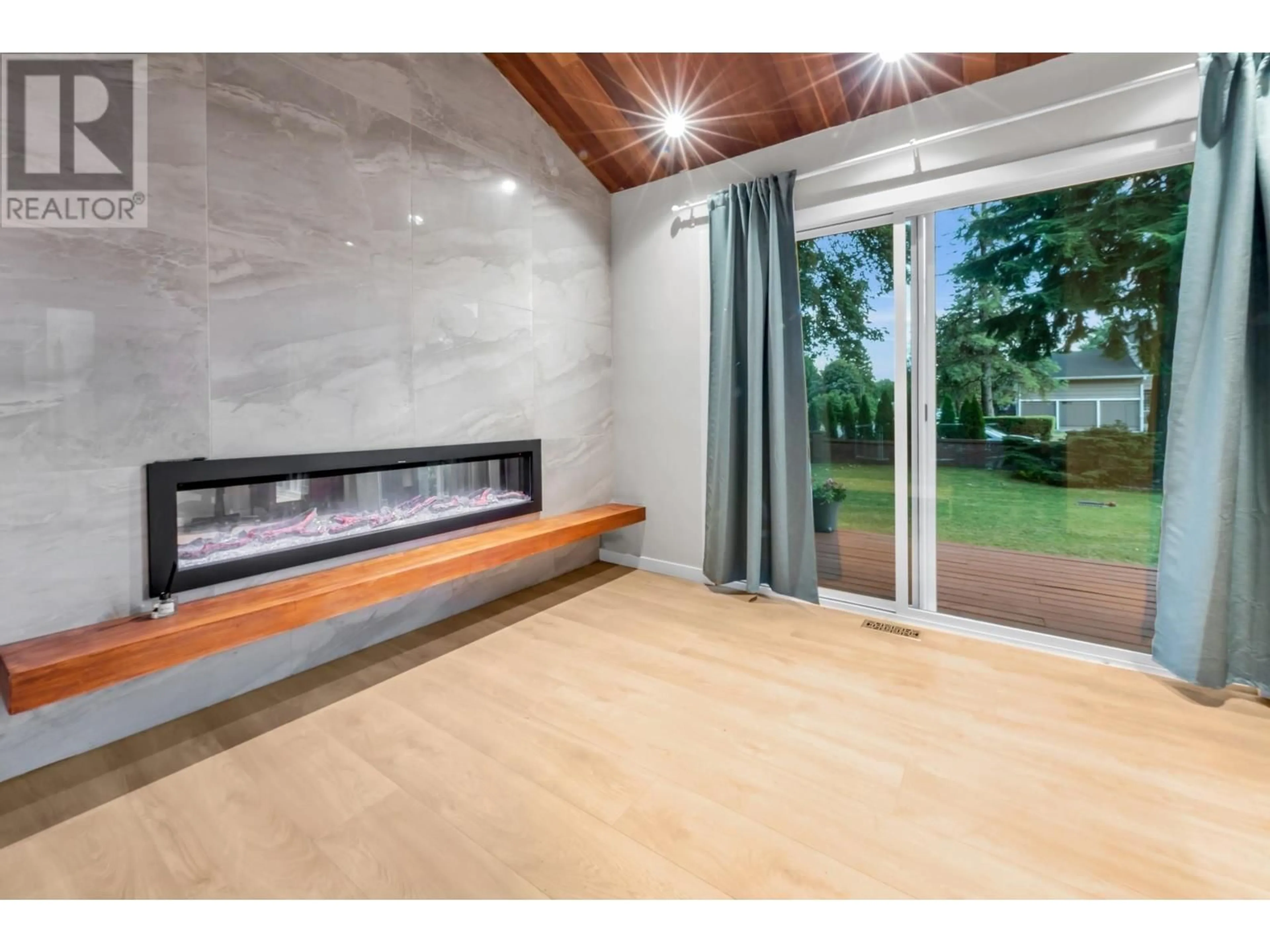 Unknown for 7789 KENTWOOD STREET, Burnaby British Columbia V5A2E6
