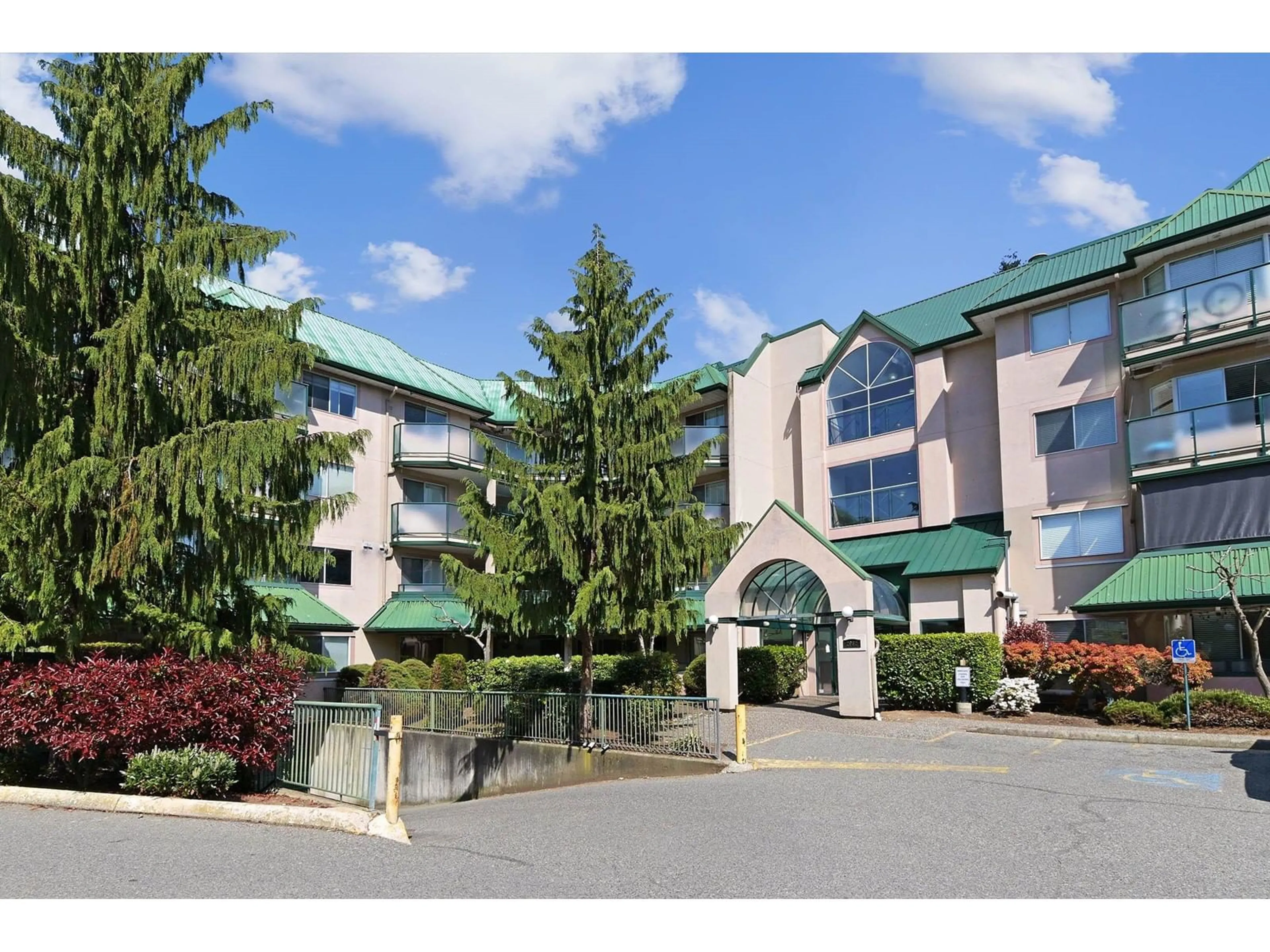Unknown for 404 - 2962 TRETHEWEY, Abbotsford British Columbia V2T4M3