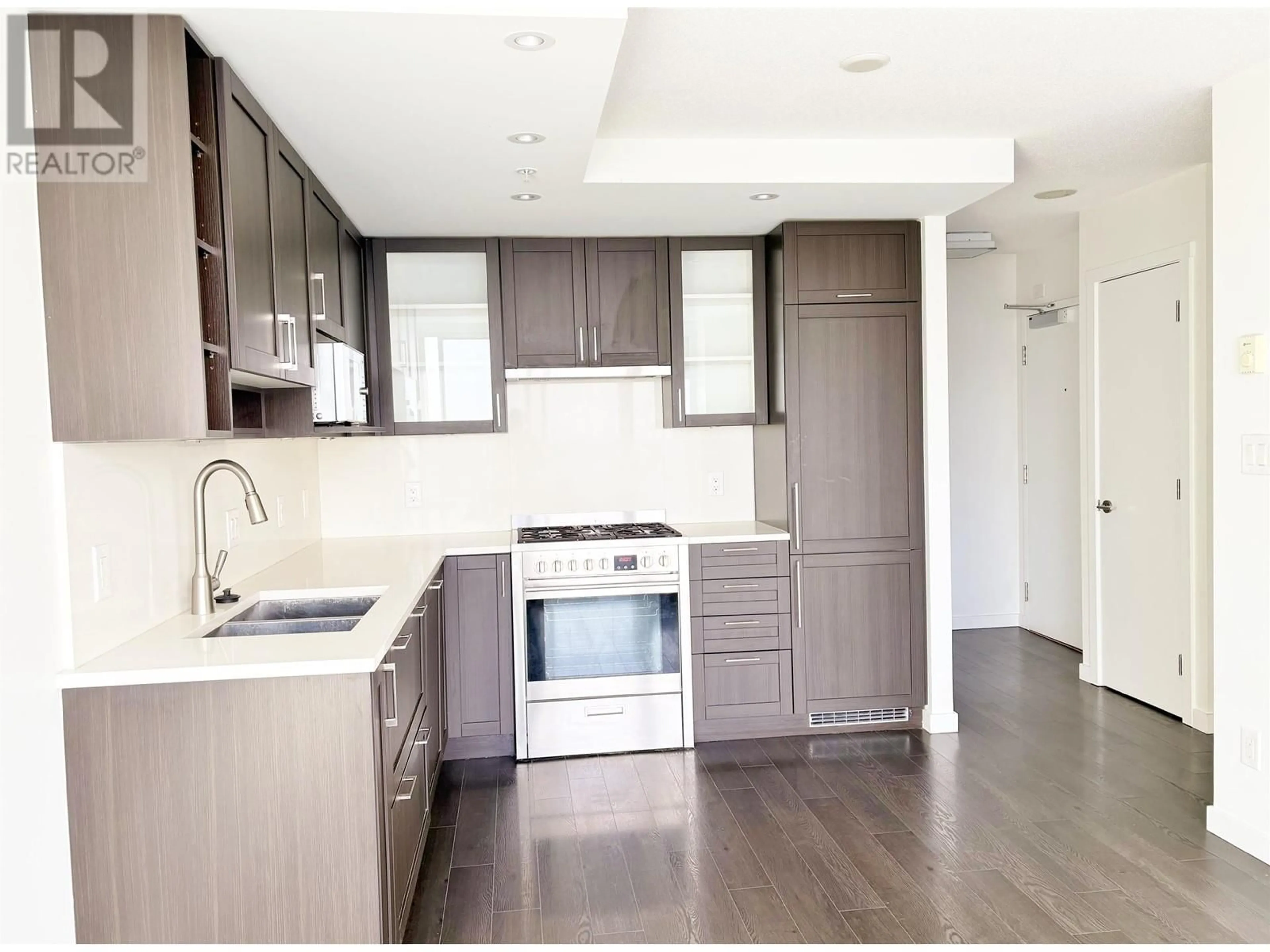 Open concept kitchen, unknown for 3206 - 5665 BOUNDARY ROAD, Vancouver British Columbia V5R0E4
