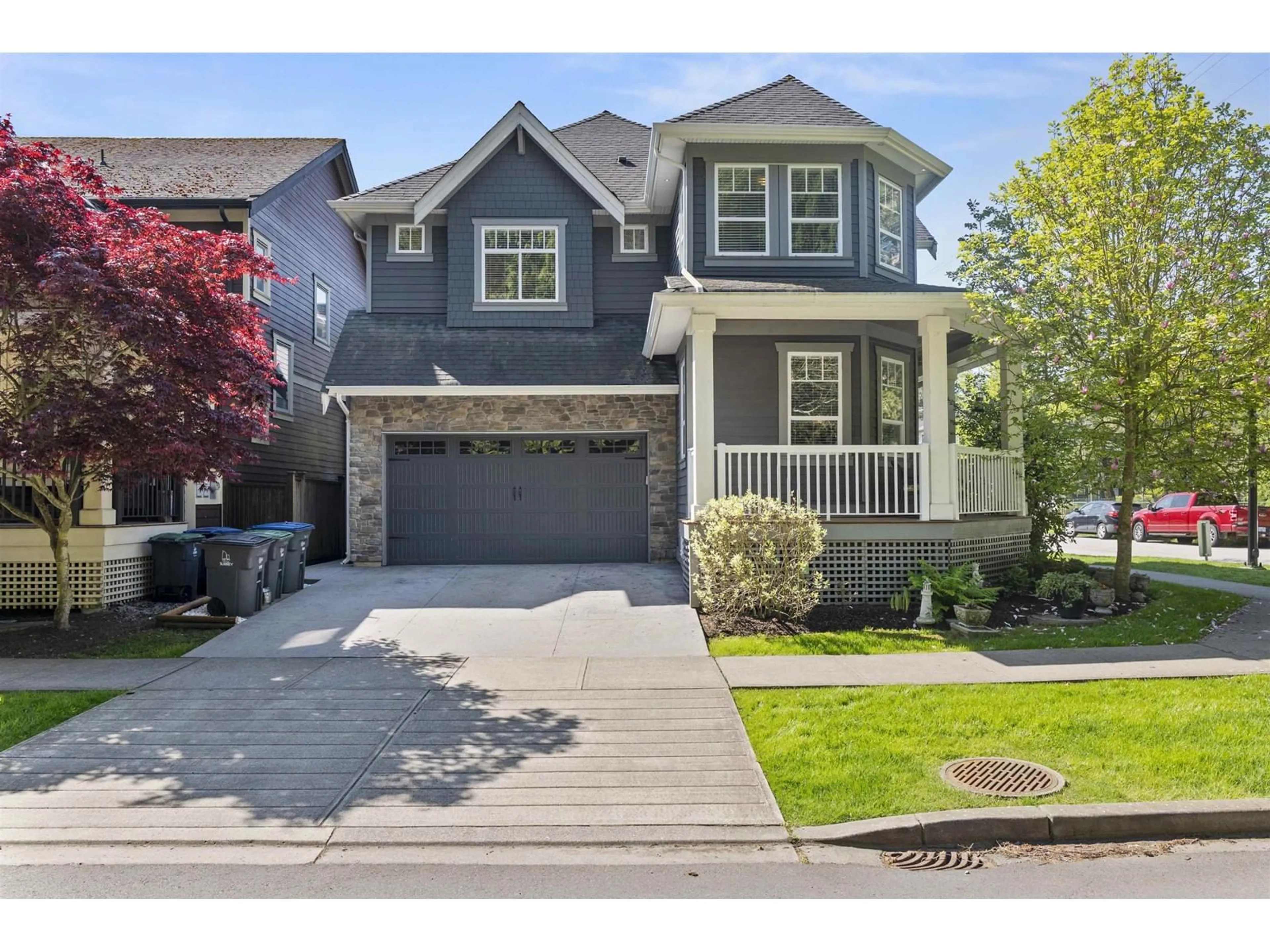 Home with vinyl exterior material, street for 17106 3A, Surrey British Columbia V3S2X7