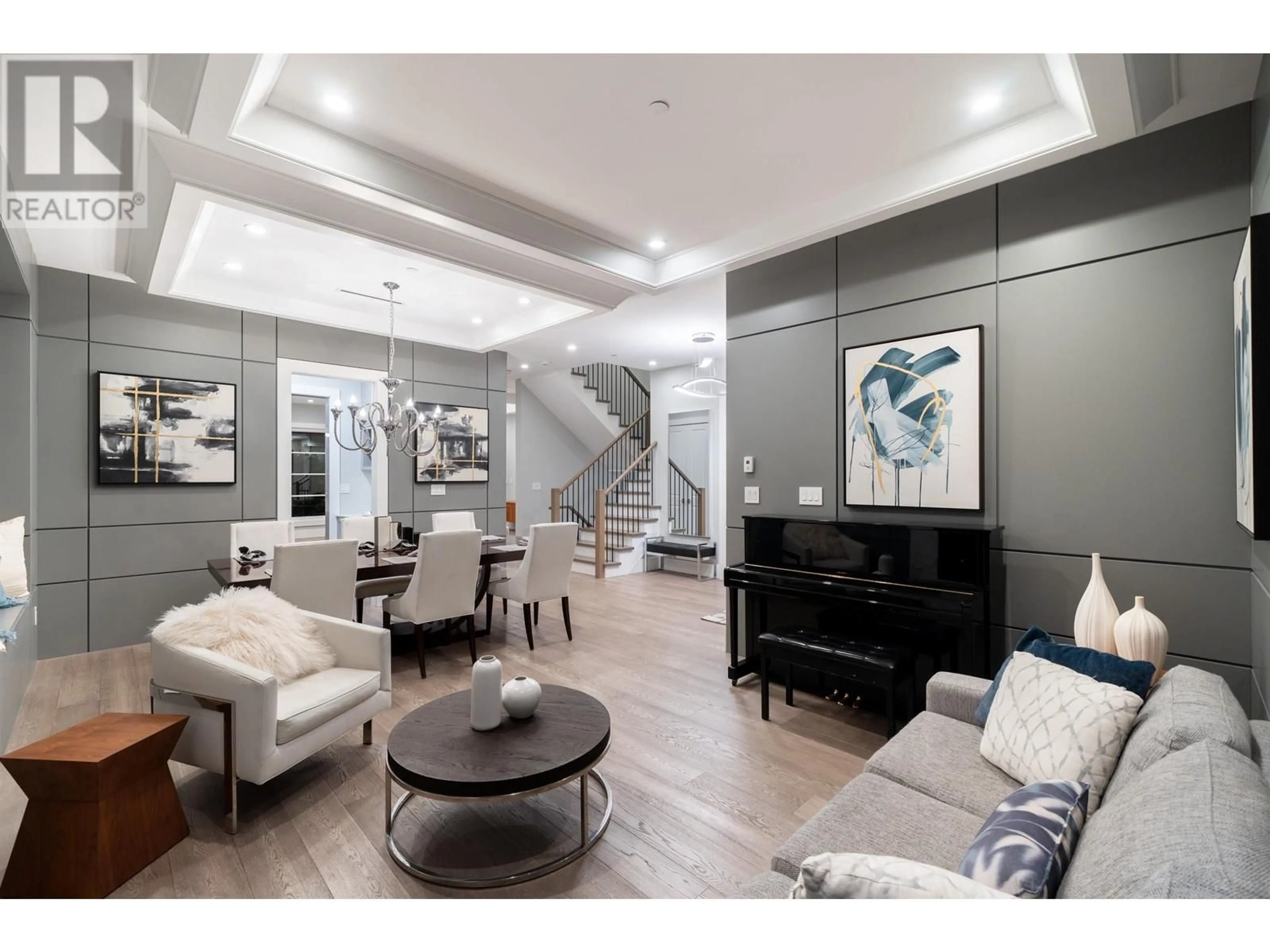 Unknown for 2820 32ND AVENUE, Vancouver British Columbia V6L2B6
