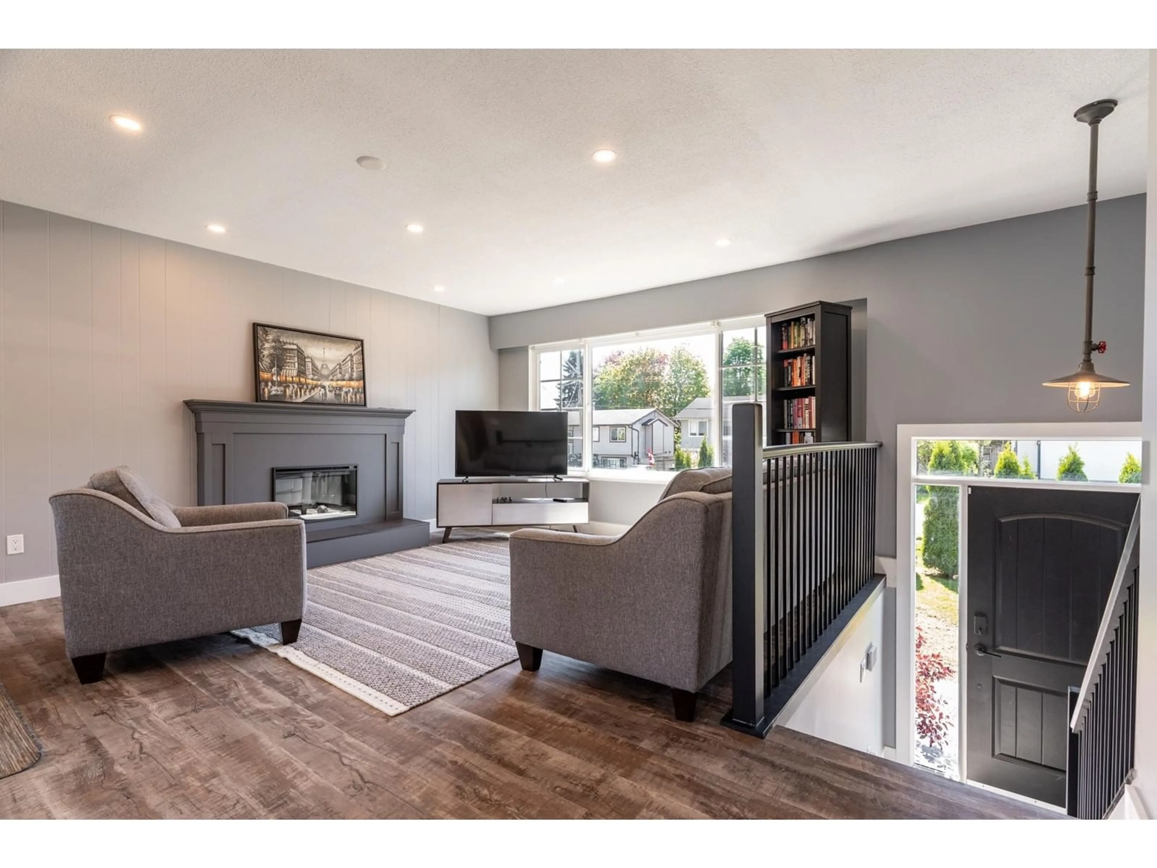 Living room with furniture, unknown for 26933 28B, Langley British Columbia V4W3A1