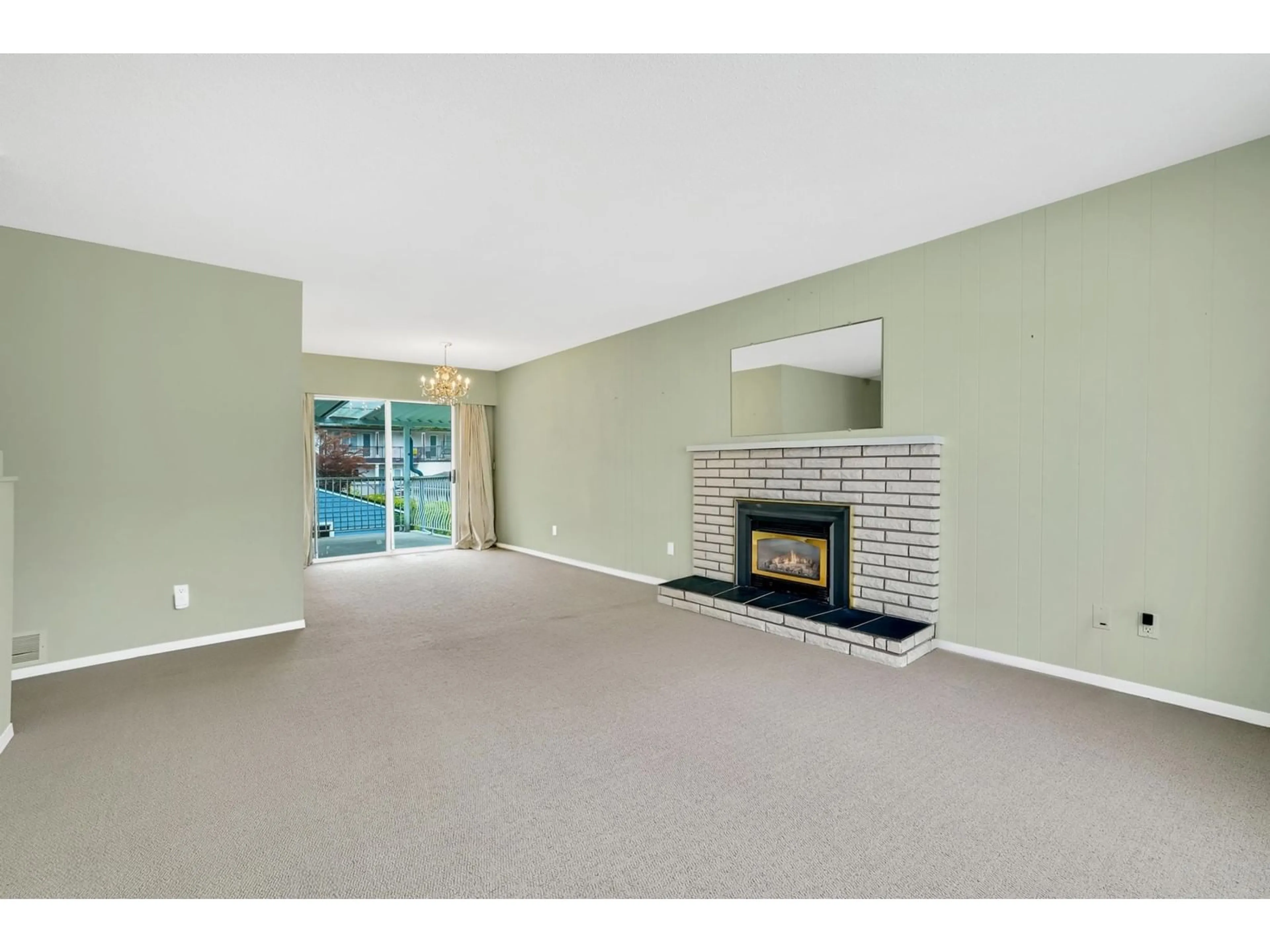 A pic of a room for 15754 TULIP, Surrey British Columbia V4A1Y1