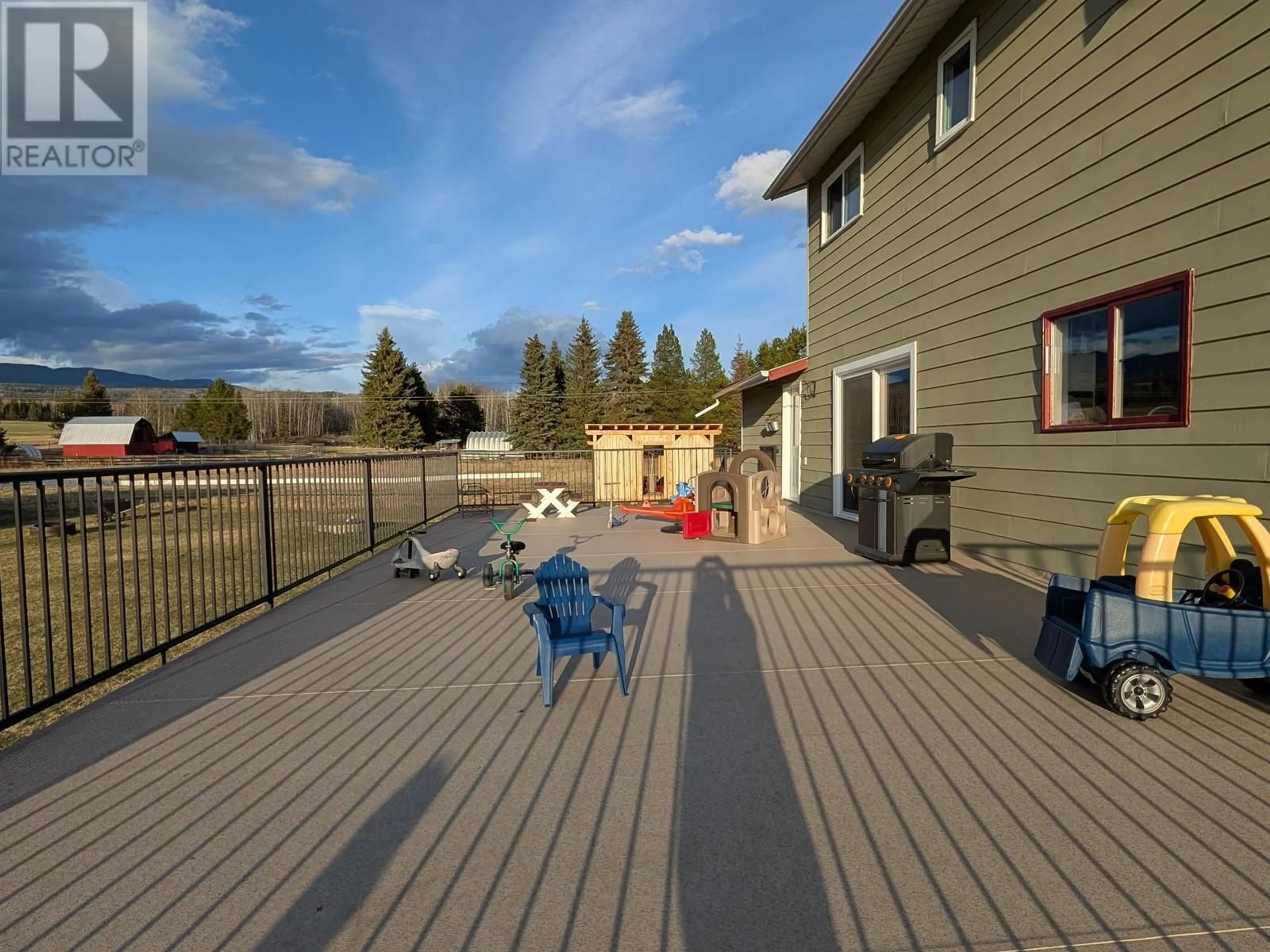 Patio, unknown for 18800 KERR ROAD, Telkwa British Columbia V0J2X2