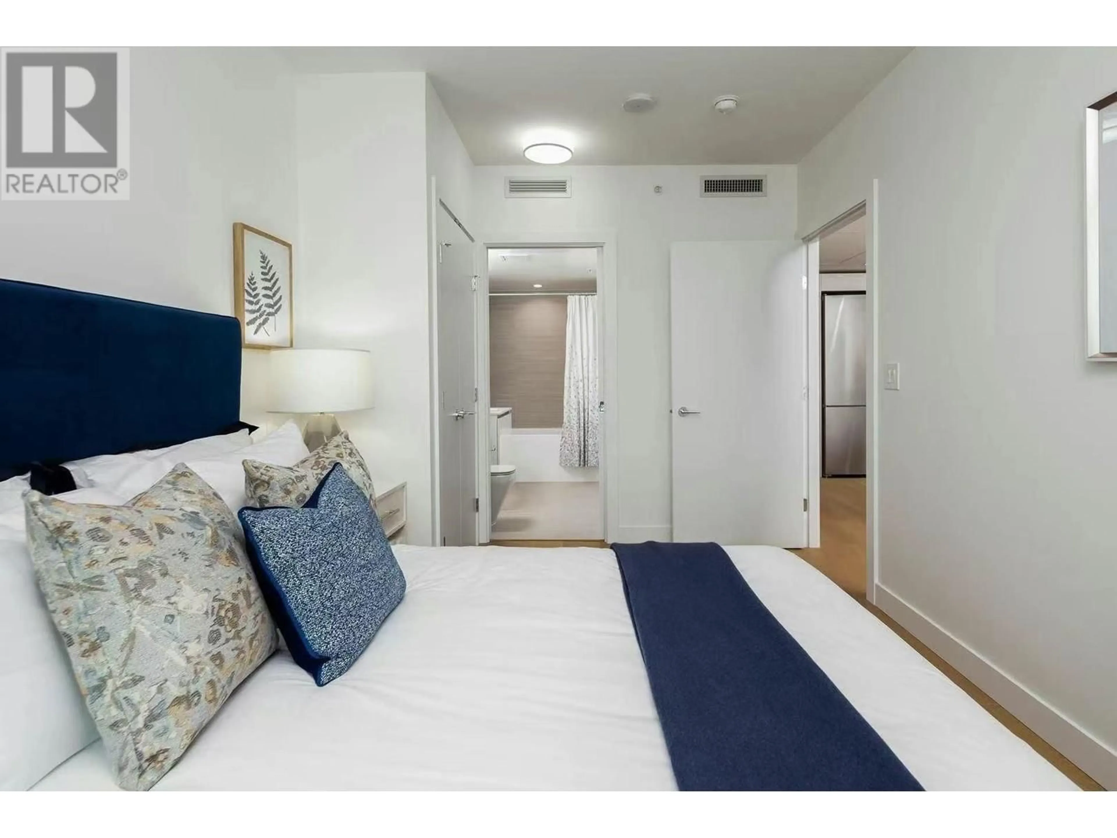 Bedroom with bed, unknown for 535 - 5788 GILBERT ROAD, Richmond British Columbia V6X1B7