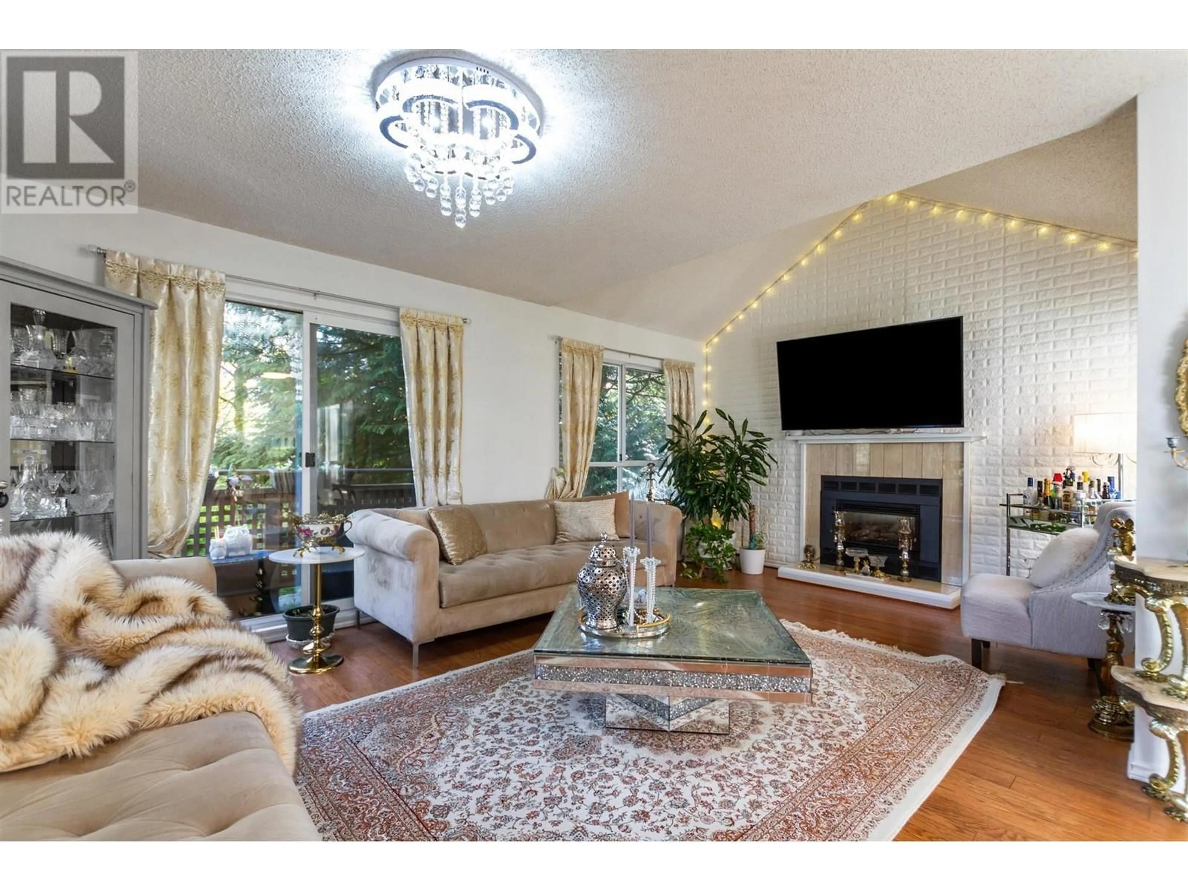 Living room with furniture, unknown for 66 - 9000 ASH GROVE CRESCENT, Burnaby British Columbia V5A4M6