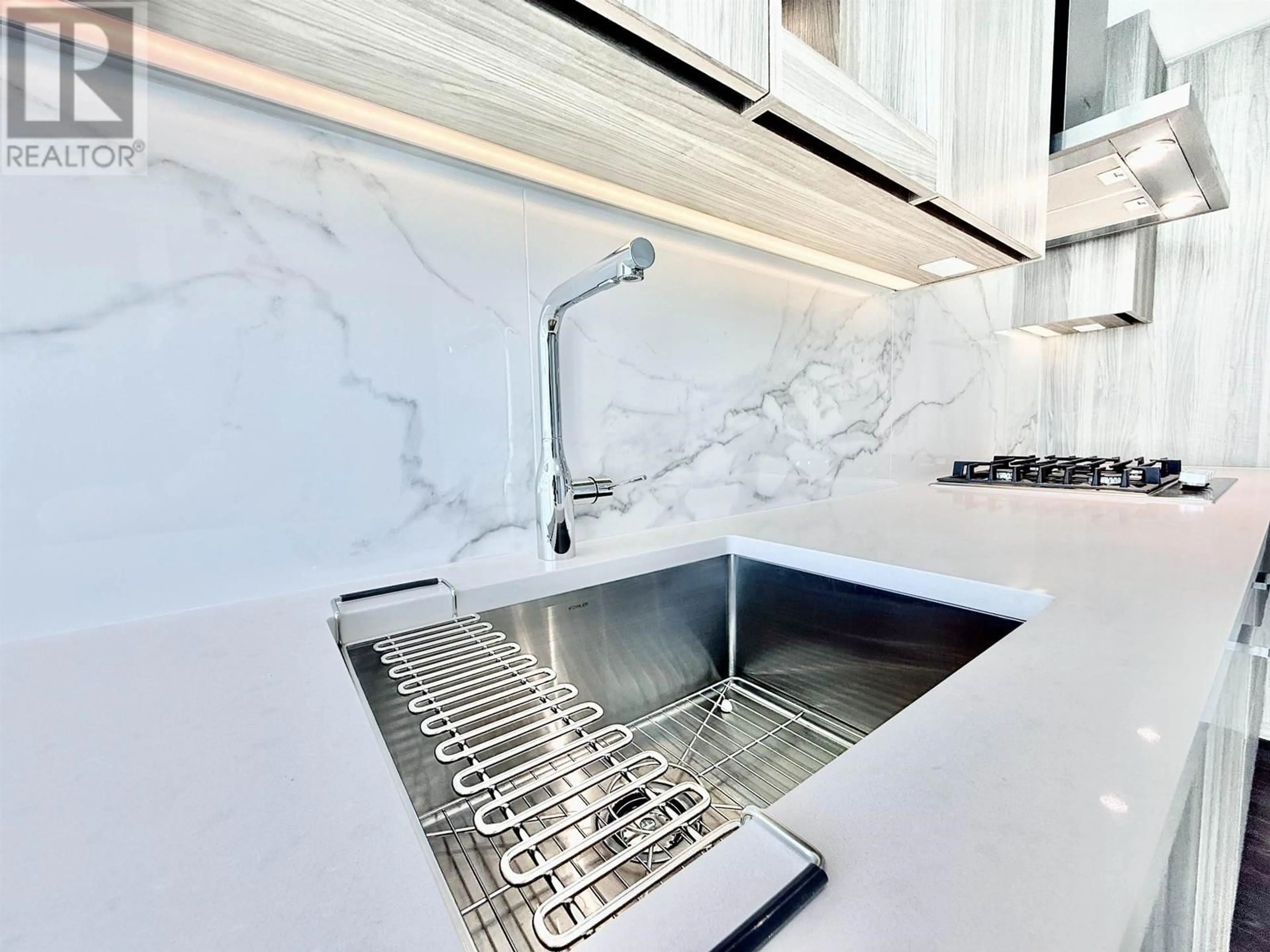 Contemporary kitchen, ceramic/tile floor for 710 - 8611 HAZELBRIDGE WAY, Richmond British Columbia V6X0W8