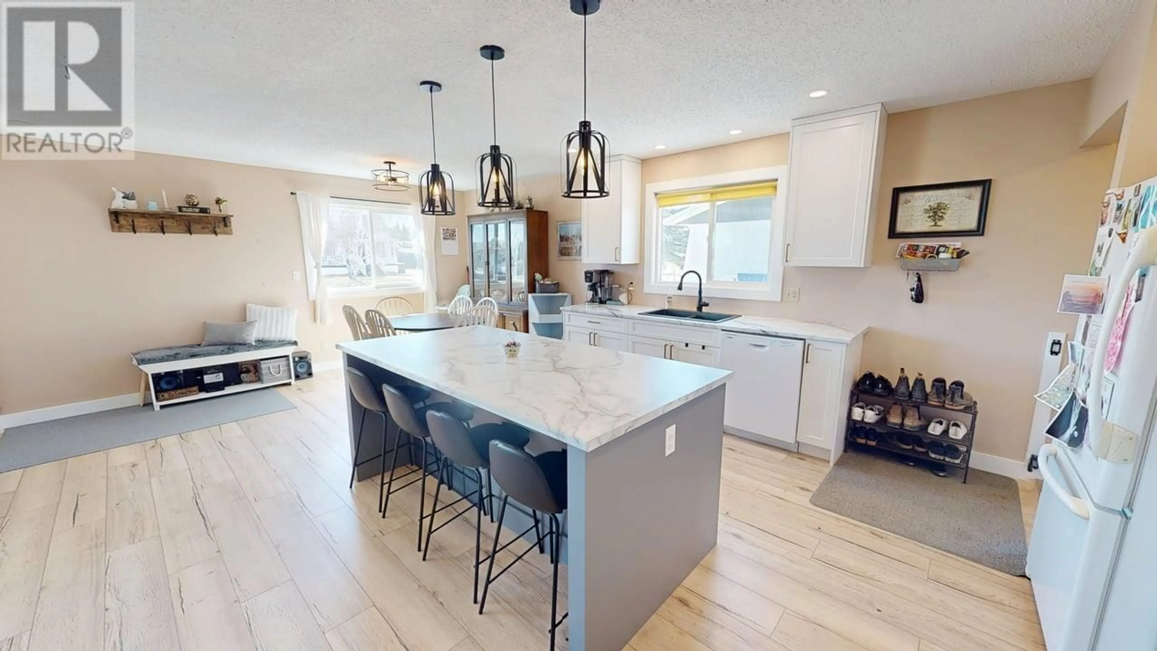 Open concept kitchen, unknown for 8212 96 AVENUE, Fort St. John British Columbia V1J1J8
