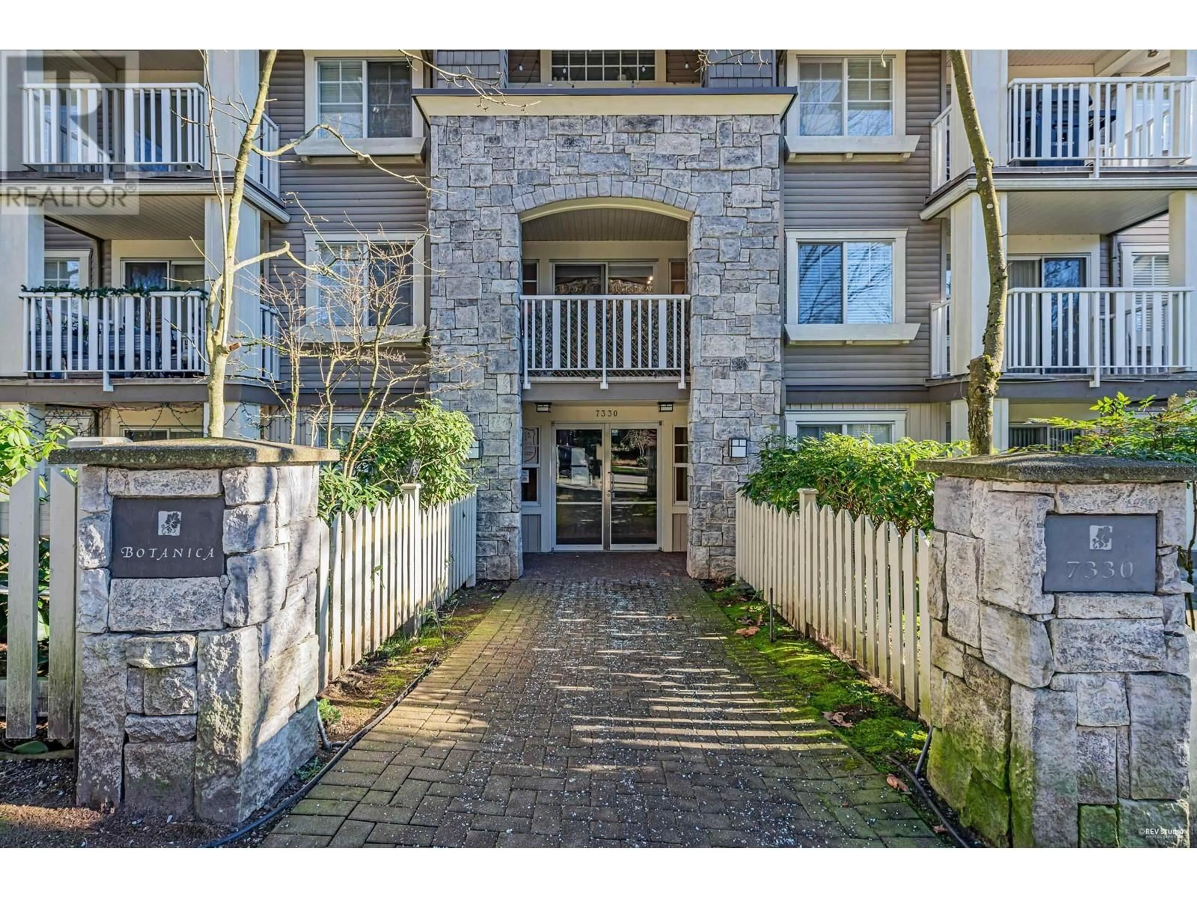 Unknown for 207 - 7330 SALISBURY AVENUE, Burnaby British Columbia V5E4N8