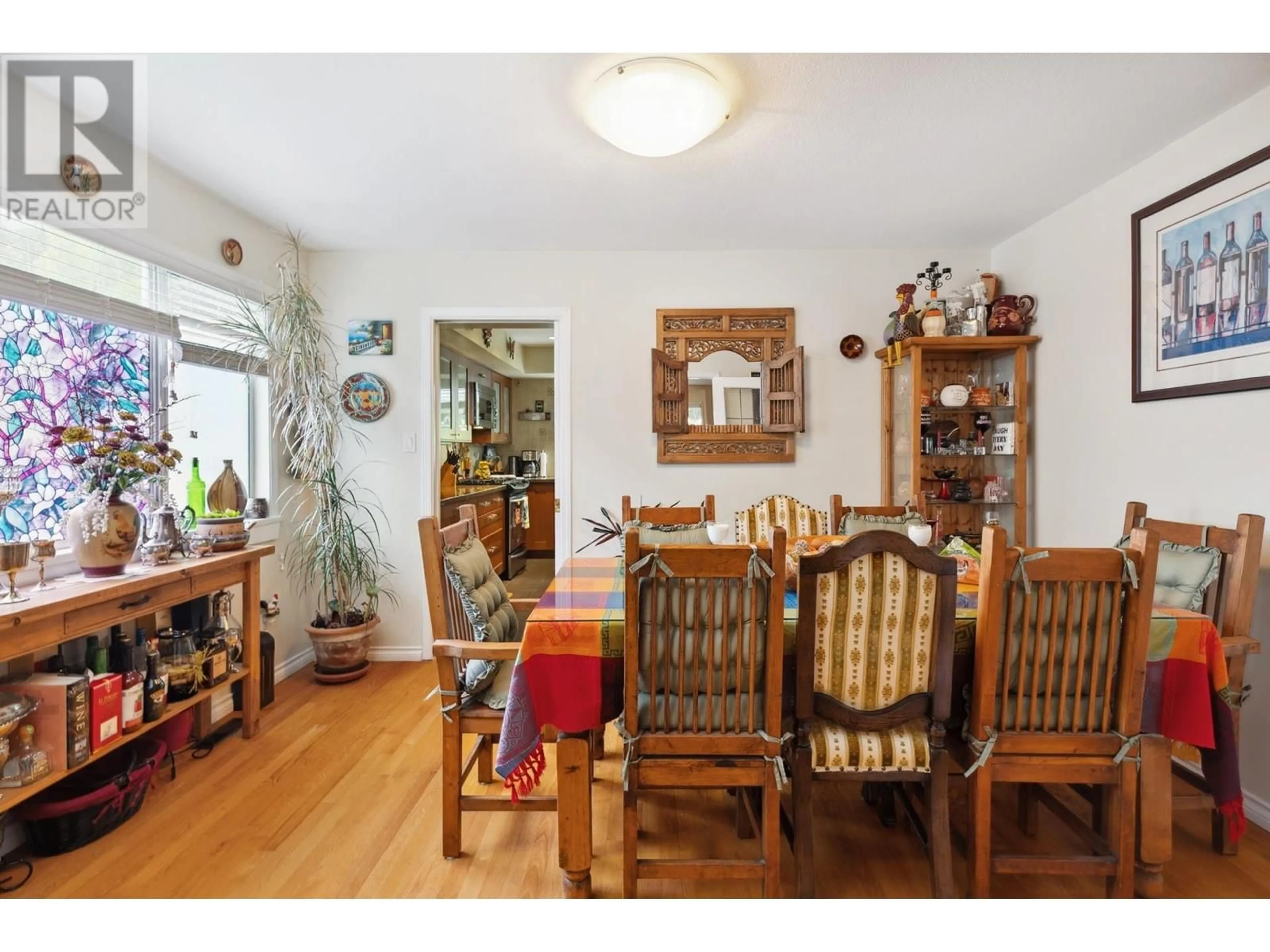 Dining room, wood/laminate floor for 5825 NANCY GREENE WAY, North Vancouver British Columbia V7R4W6