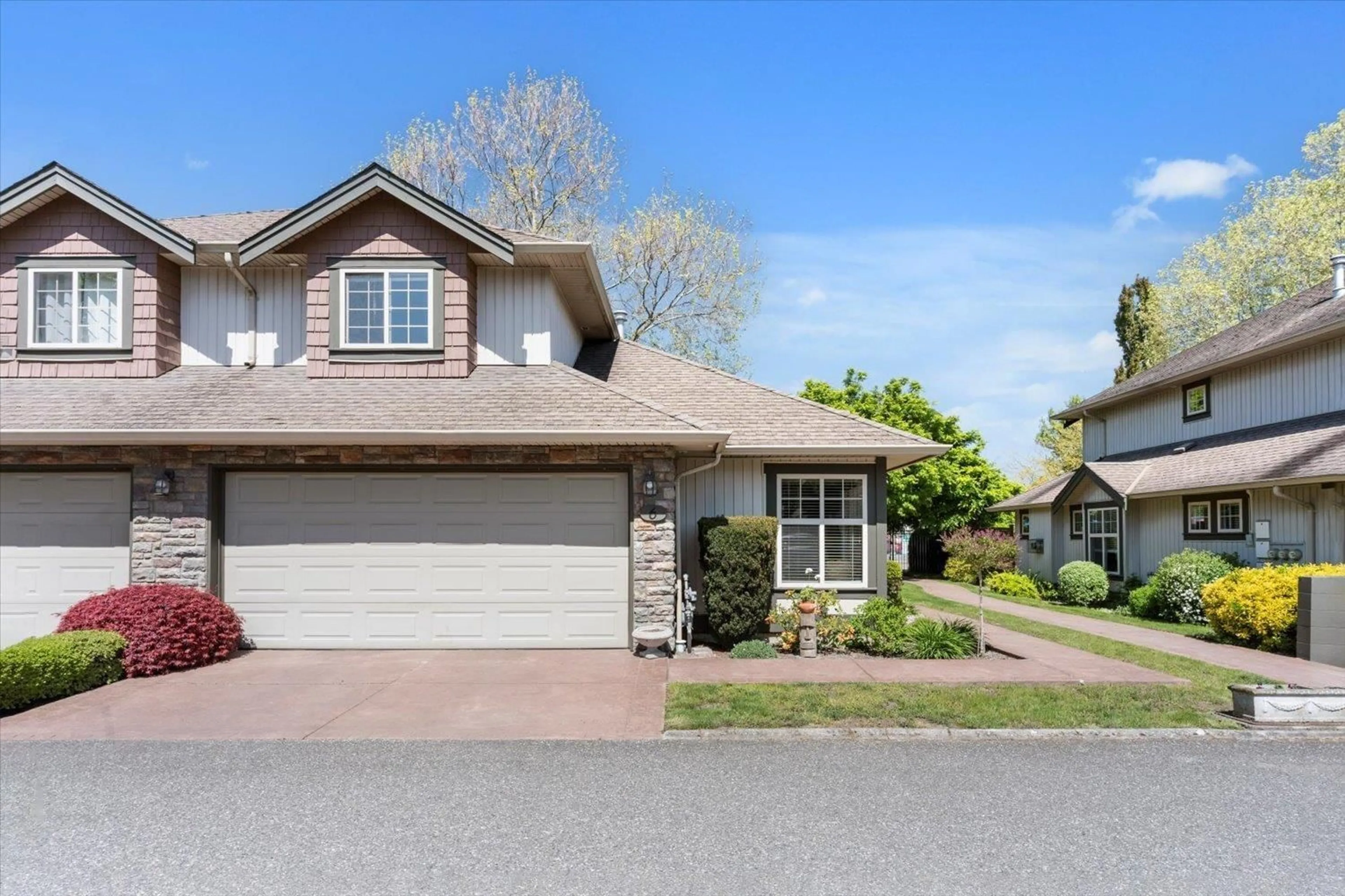 Home with vinyl exterior material, street for 6 - 6887 SHEFFIELD WAY, Chilliwack British Columbia V2R5V5