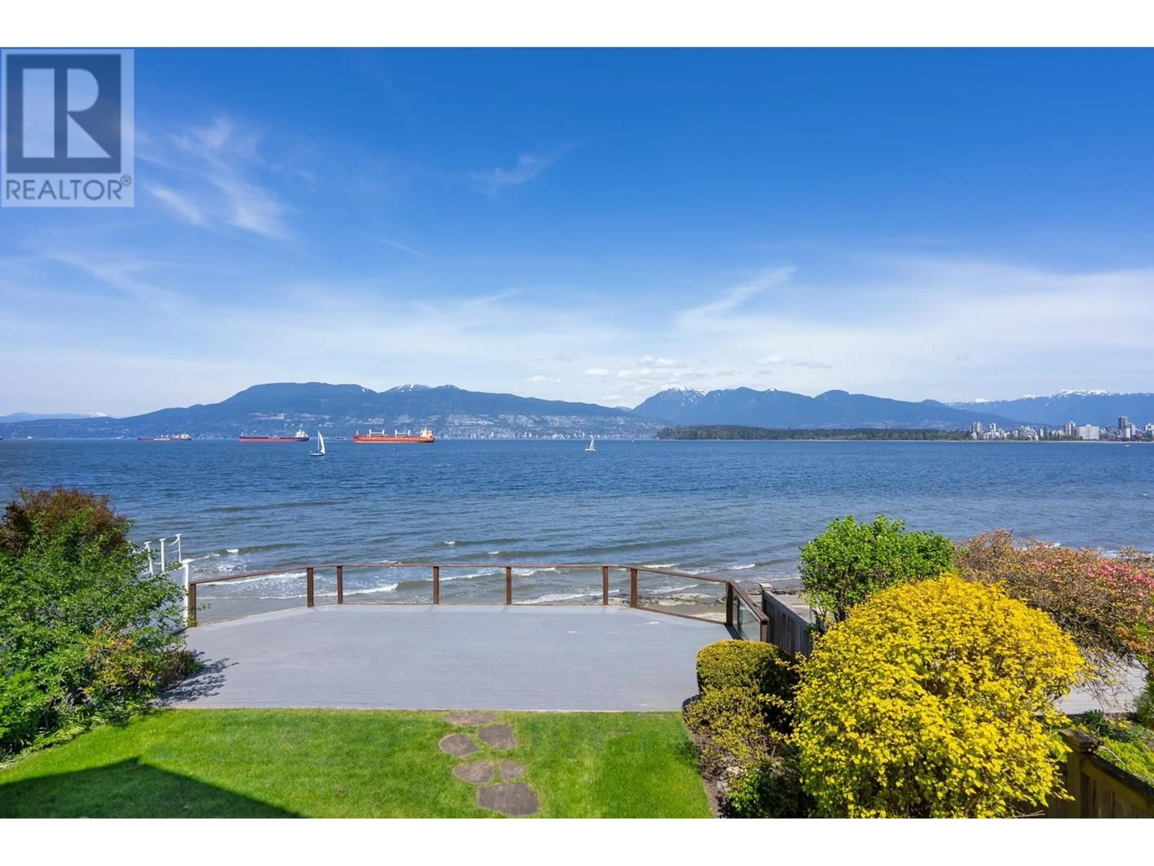 A pic from outside/outdoor area/front of a property/back of a property/a pic from drone, water/lake/river/ocean view for 3131 POINT GREY ROAD, Vancouver British Columbia V6K1B3