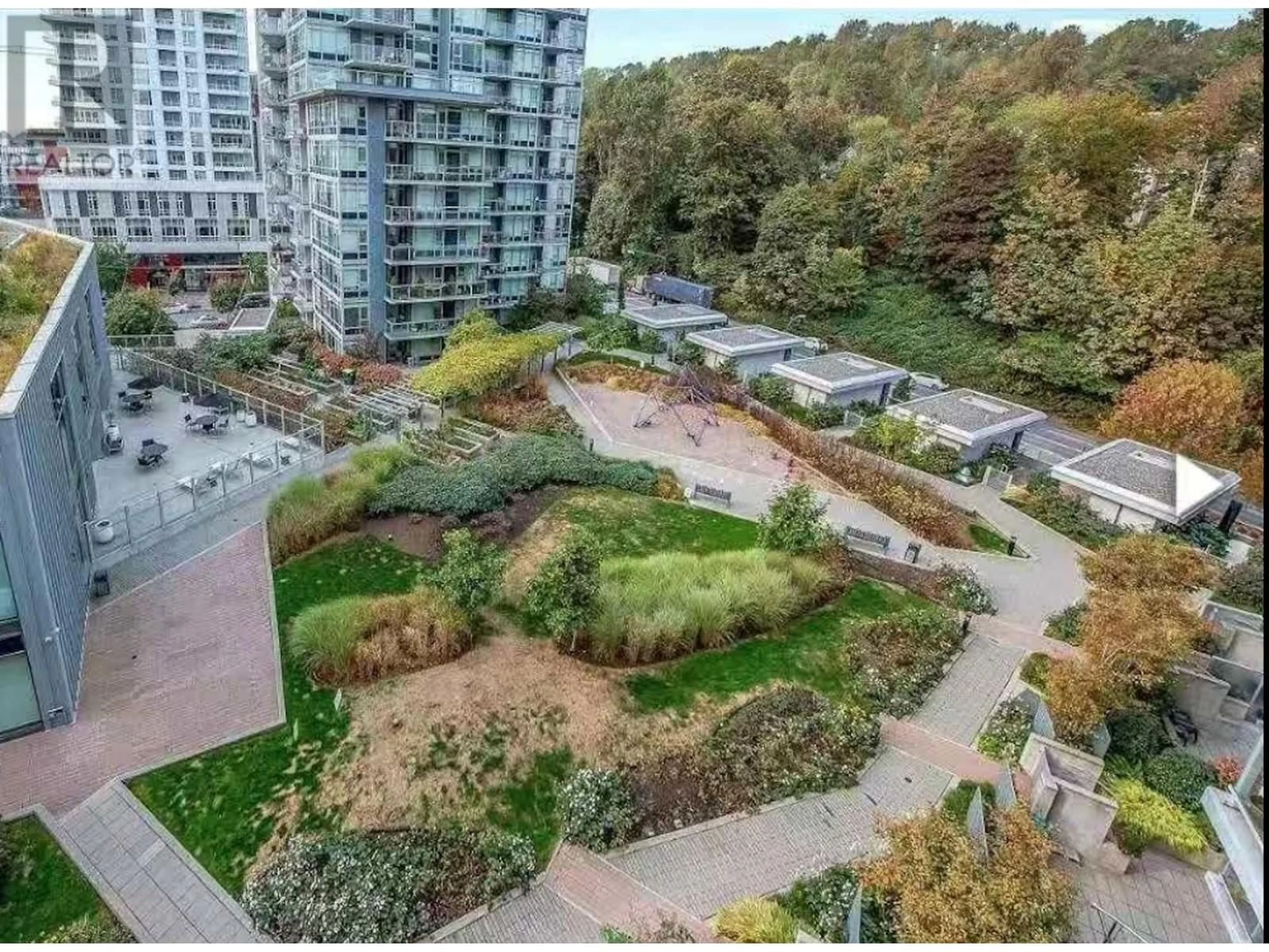 A pic from outside/outdoor area/front of a property/back of a property/a pic from drone, city buildings view from balcony for 802 - 3557 SAWMILL CRESCENT, Vancouver British Columbia V5S0E2