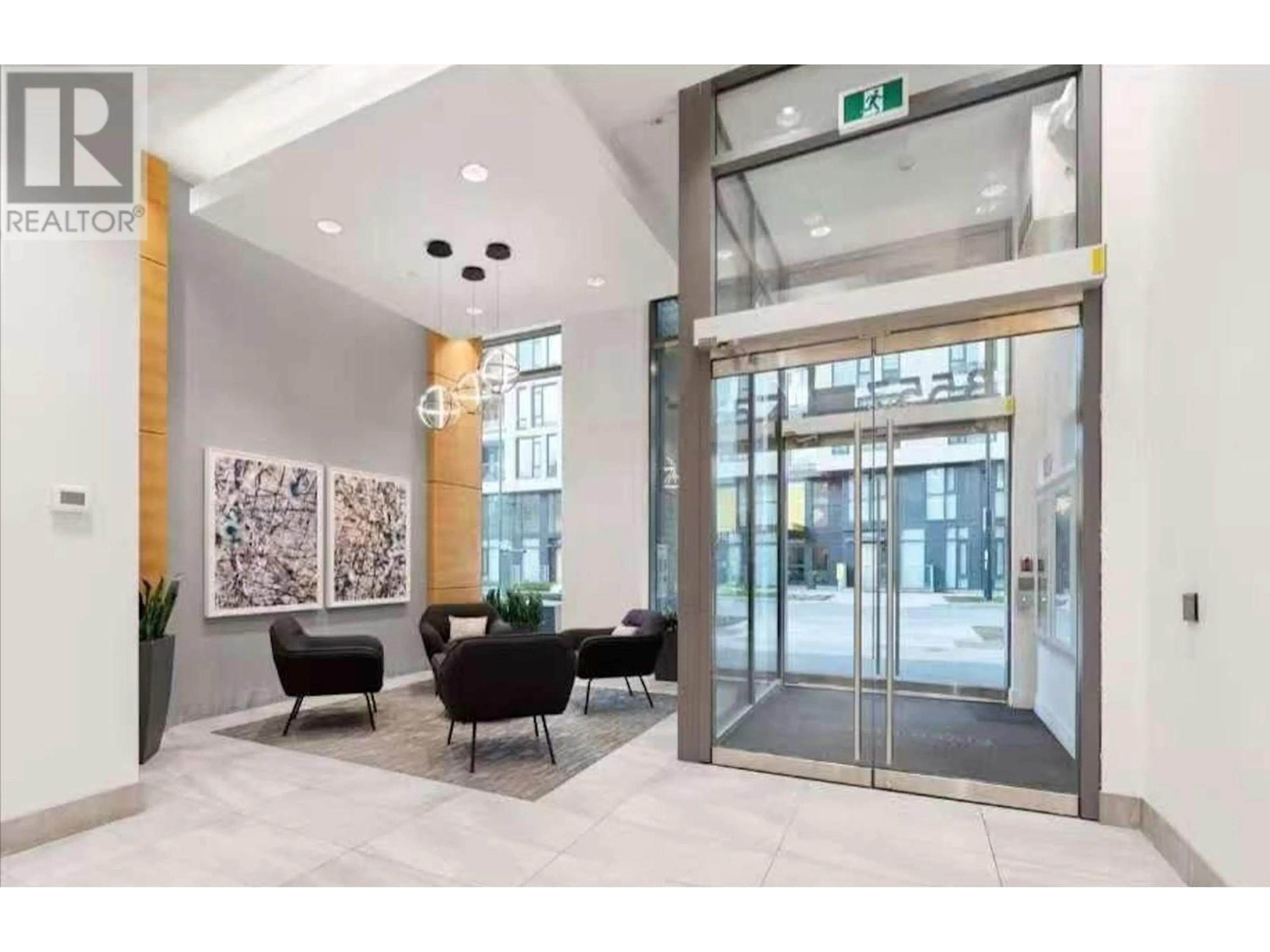 Indoor foyer for 802 - 3557 SAWMILL CRESCENT, Vancouver British Columbia V5S0E2