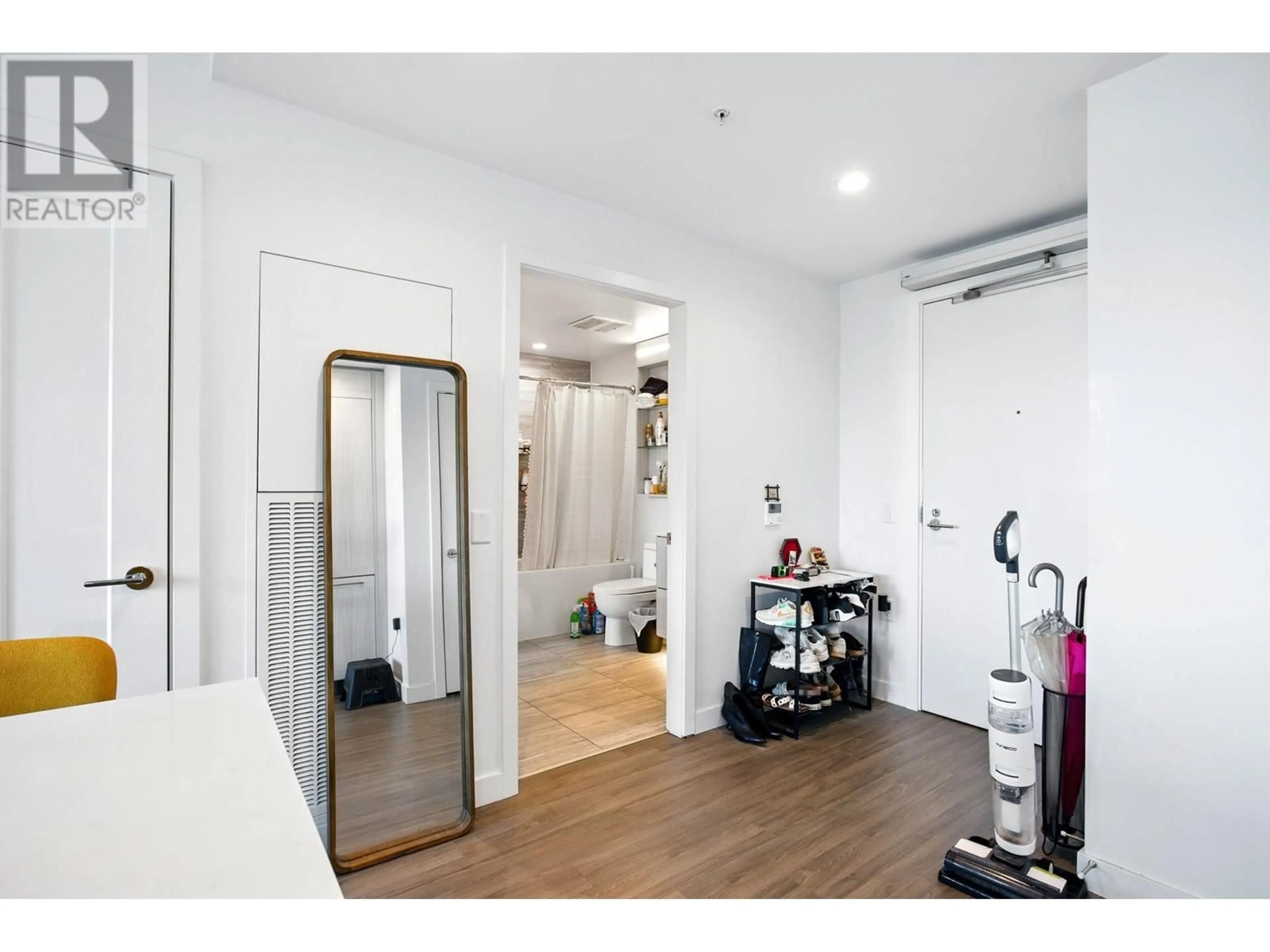 Unknown for 1203 - 2351 BETA AVENUE, Burnaby British Columbia V5C0M2