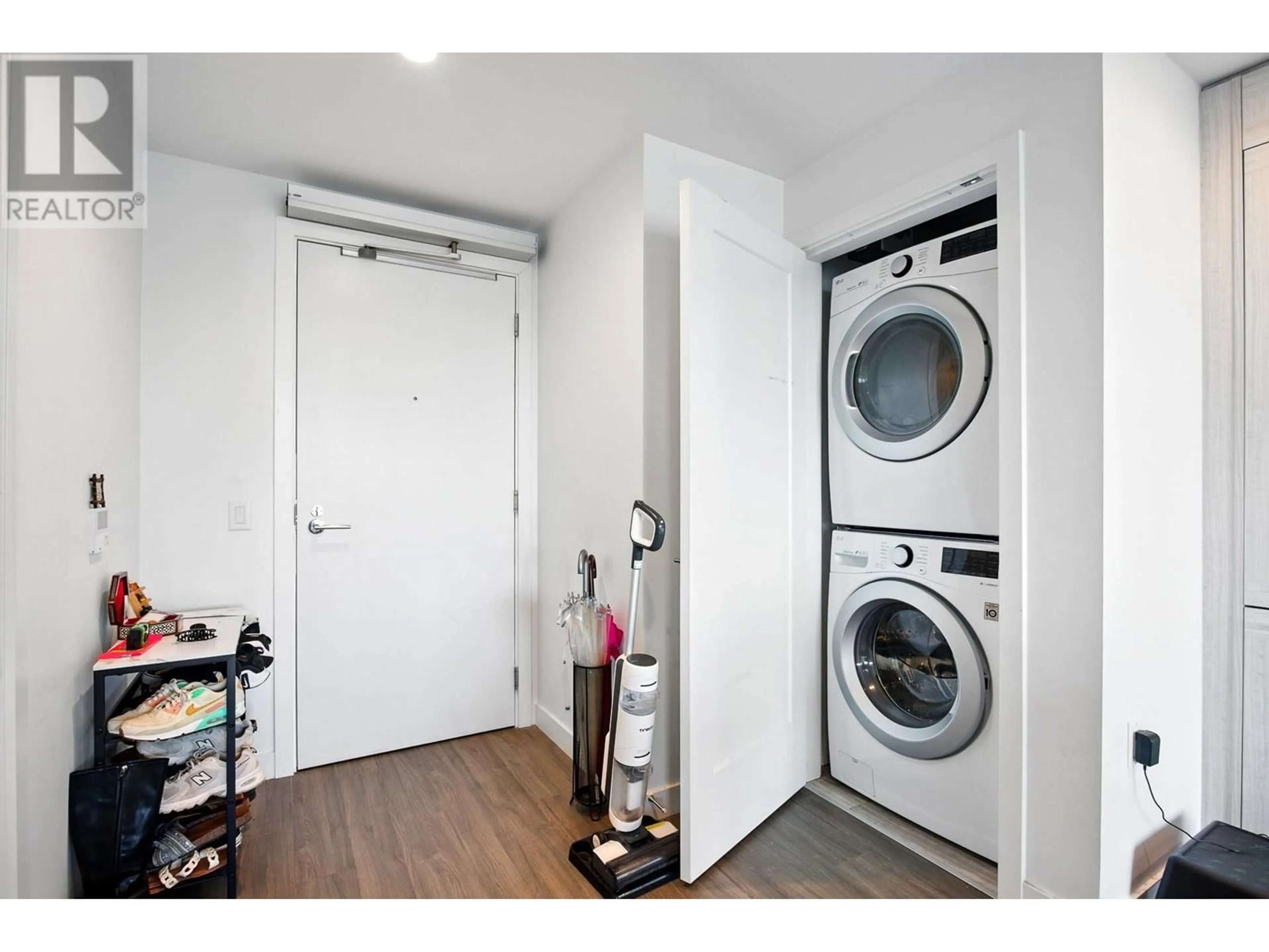Laundry room for 1203 - 2351 BETA AVENUE, Burnaby British Columbia V5C0M2