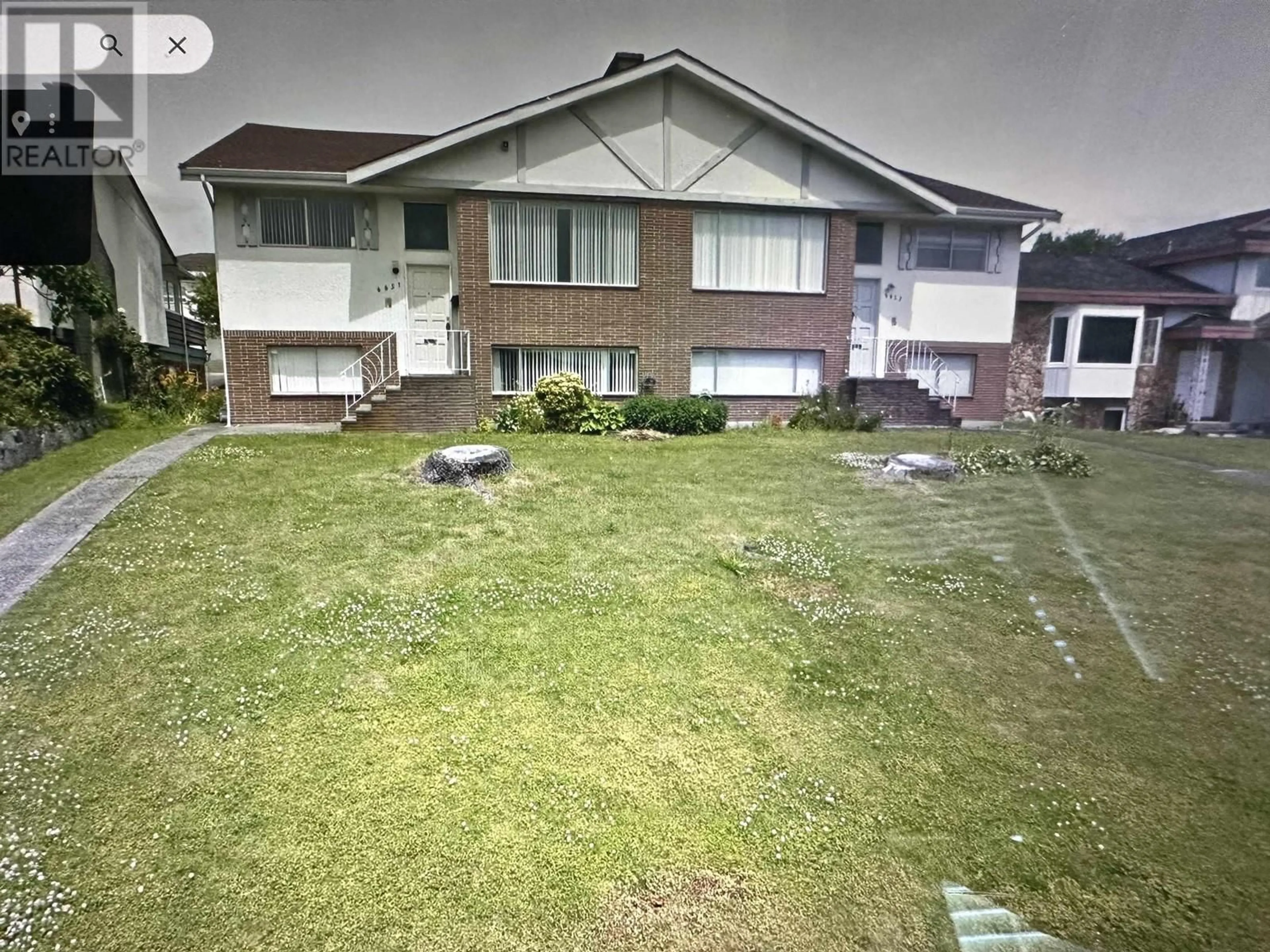 A pic from outside/outdoor area/front of a property/back of a property/a pic from drone, mountain view for 6651 LOCHDALE STREET, Burnaby British Columbia V5B2M7