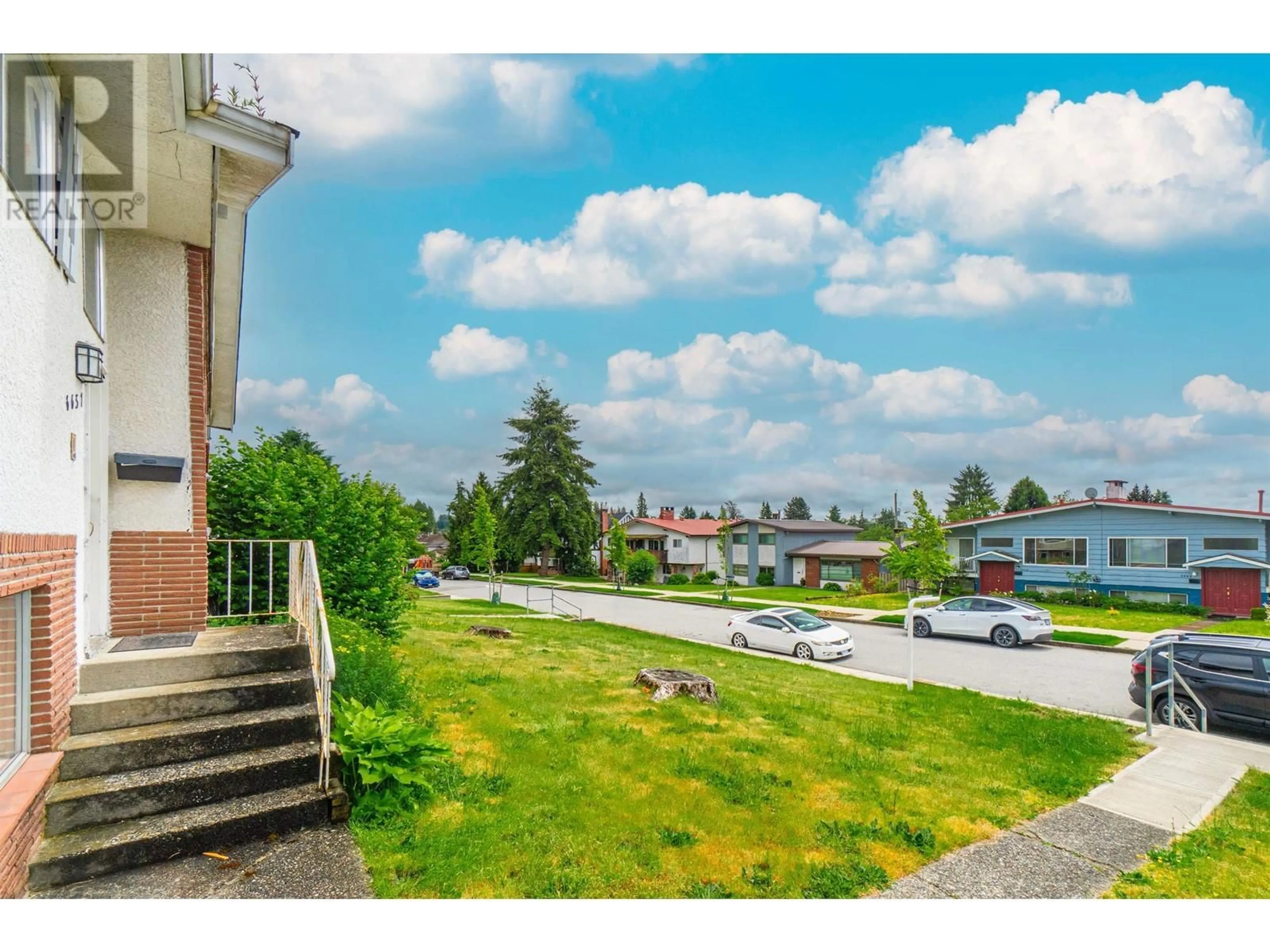 Unknown for 6651 LOCHDALE STREET, Burnaby British Columbia V5B2M7