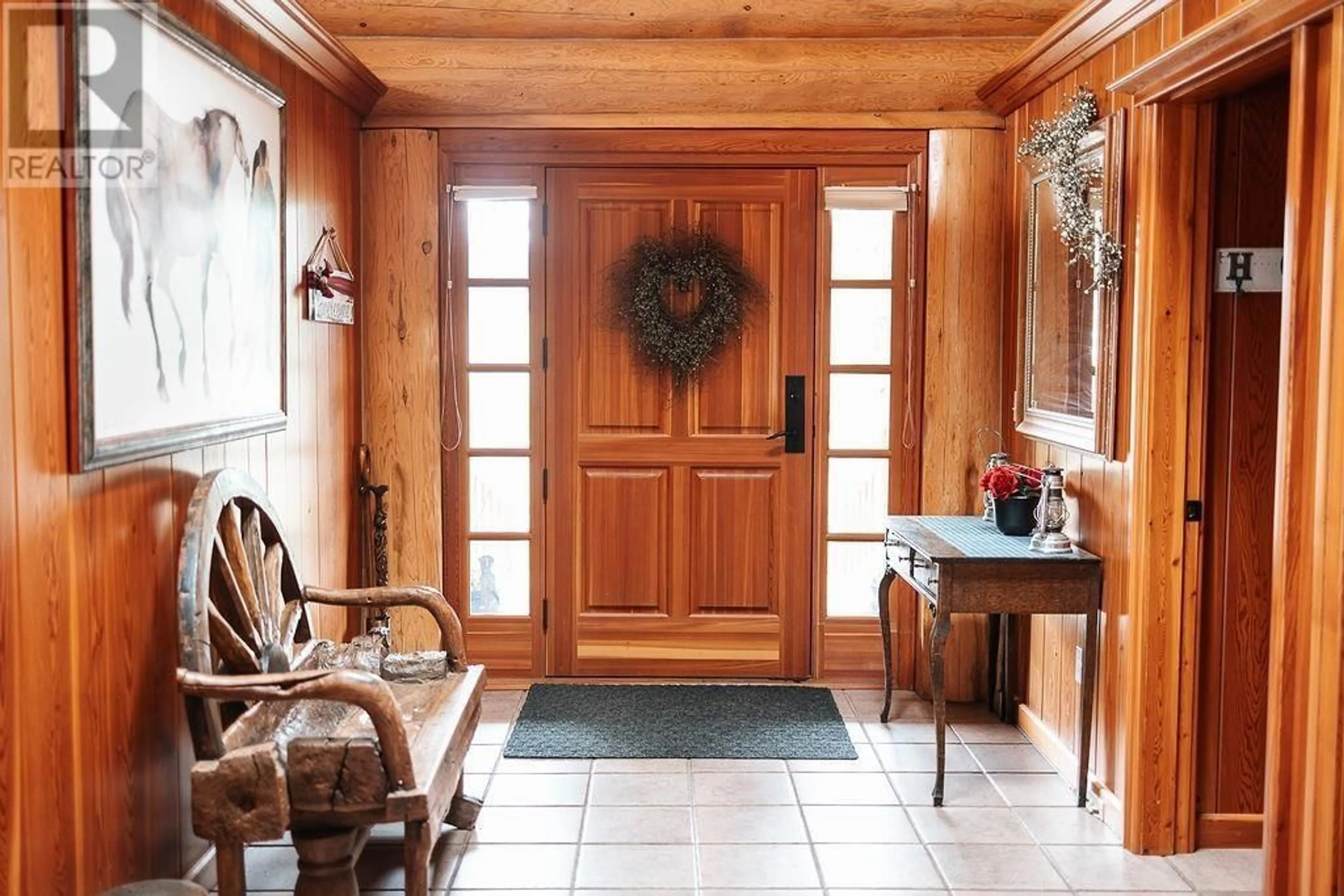 Indoor entryway for 13516 27 HIGHWAY, Fort St. James British Columbia V0J1P0