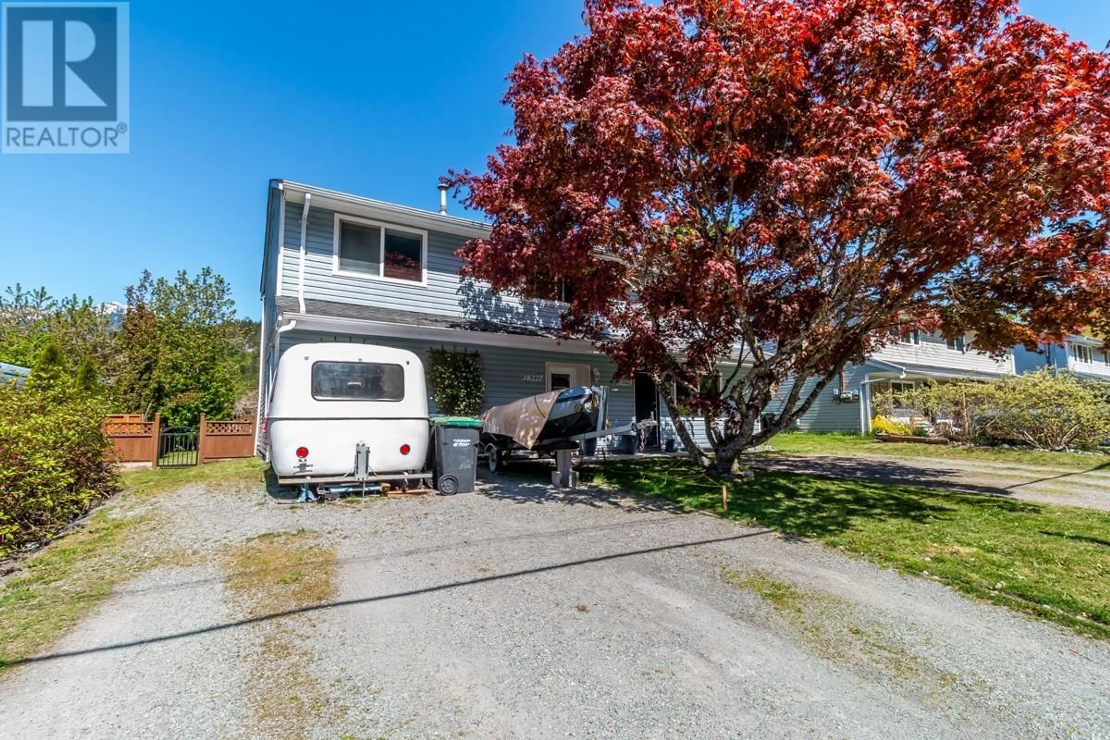 Unknown for 38227 HEMLOCK AVENUE, Squamish British Columbia V8B0X1