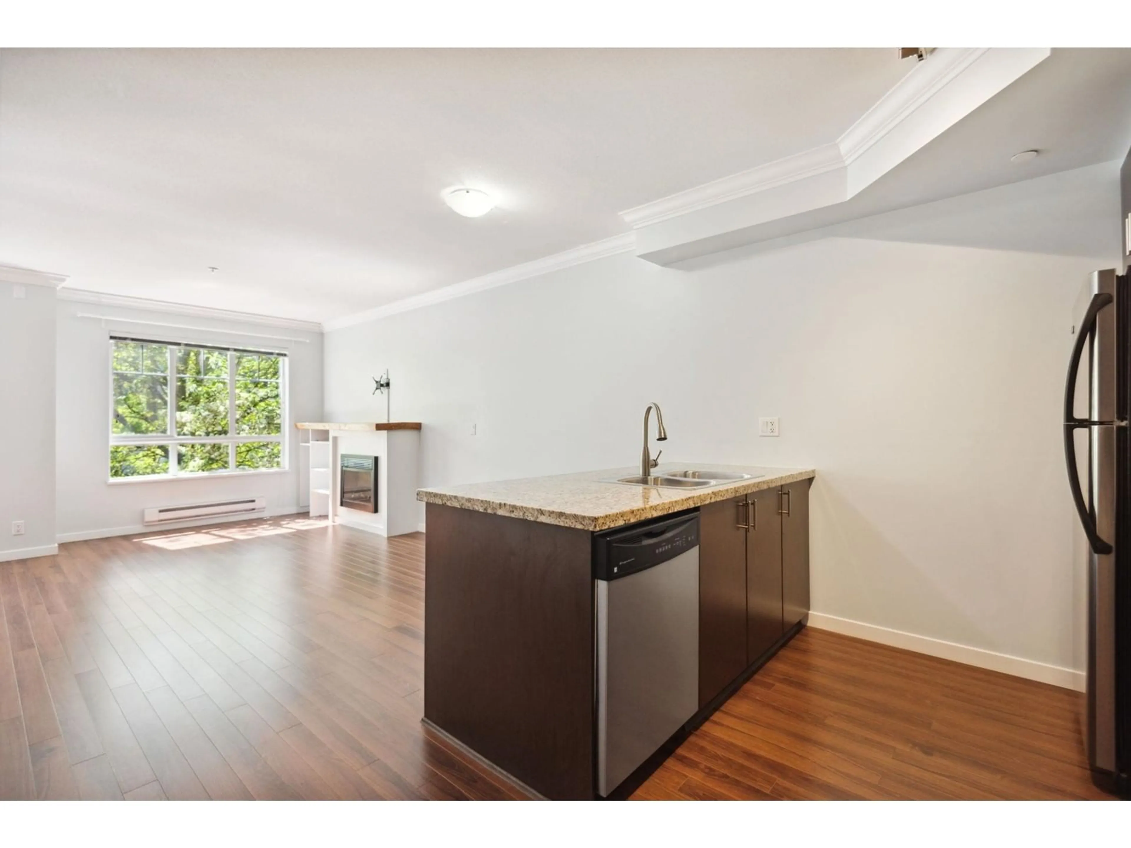 Open concept kitchen, unknown for 1 - 13239 OLD YALE, Surrey British Columbia V3T3C5