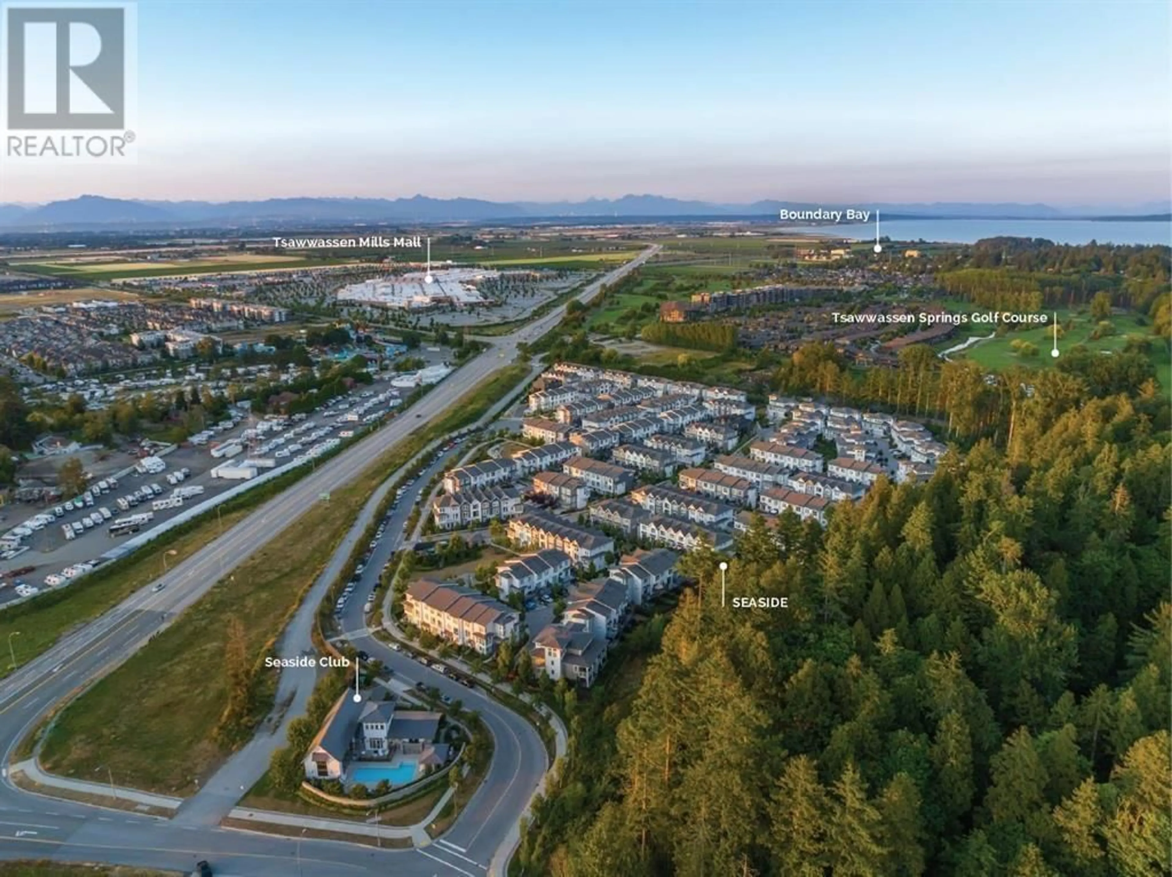 A pic from outside/outdoor area/front of a property/back of a property/a pic from drone, mountain view for 19 - 4716 ORCA WAY, Delta British Columbia V4M0E5