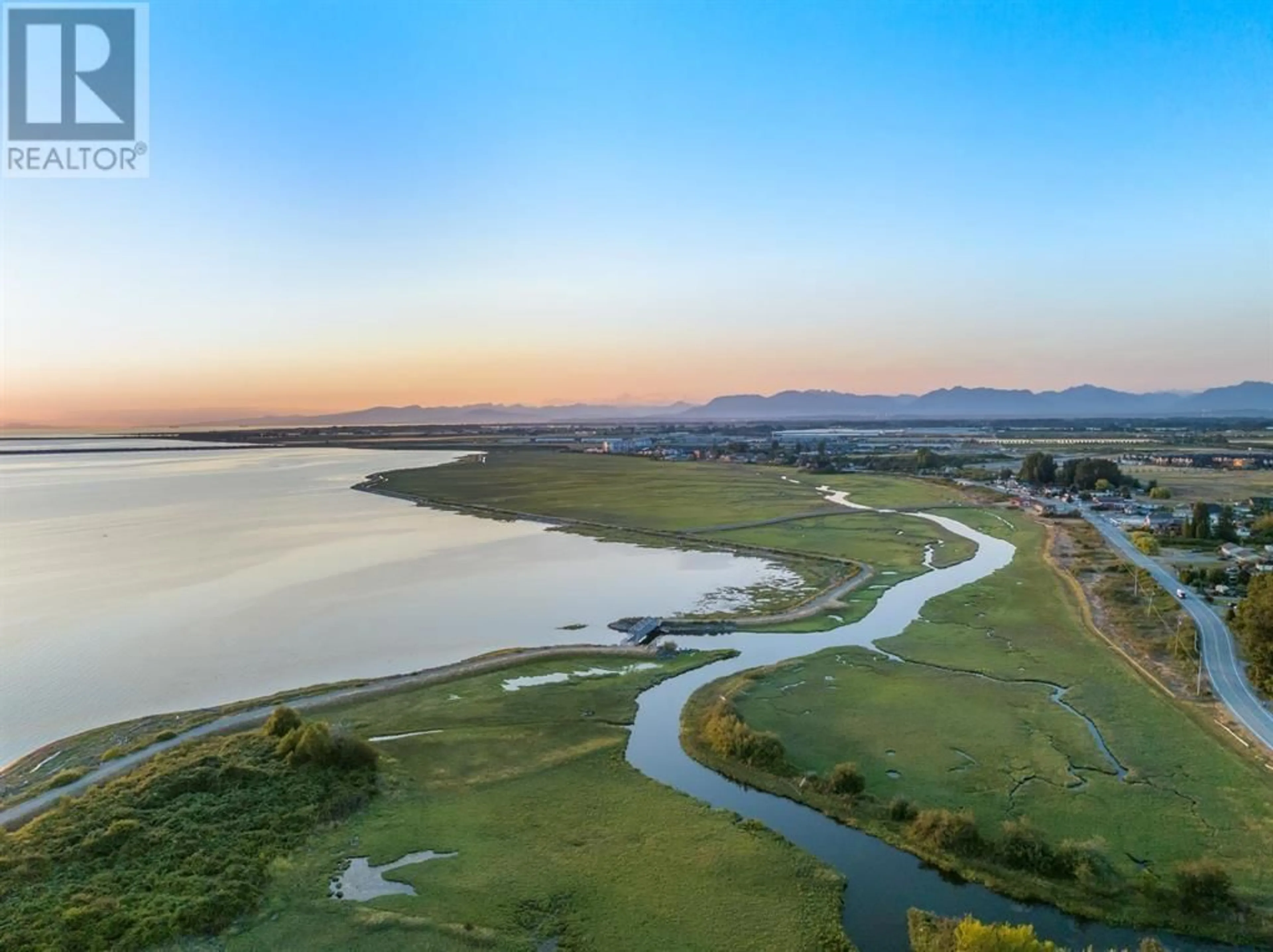 A pic from outside/outdoor area/front of a property/back of a property/a pic from drone, water/lake/river/ocean view for 19 - 4716 ORCA WAY, Delta British Columbia V4M0E5