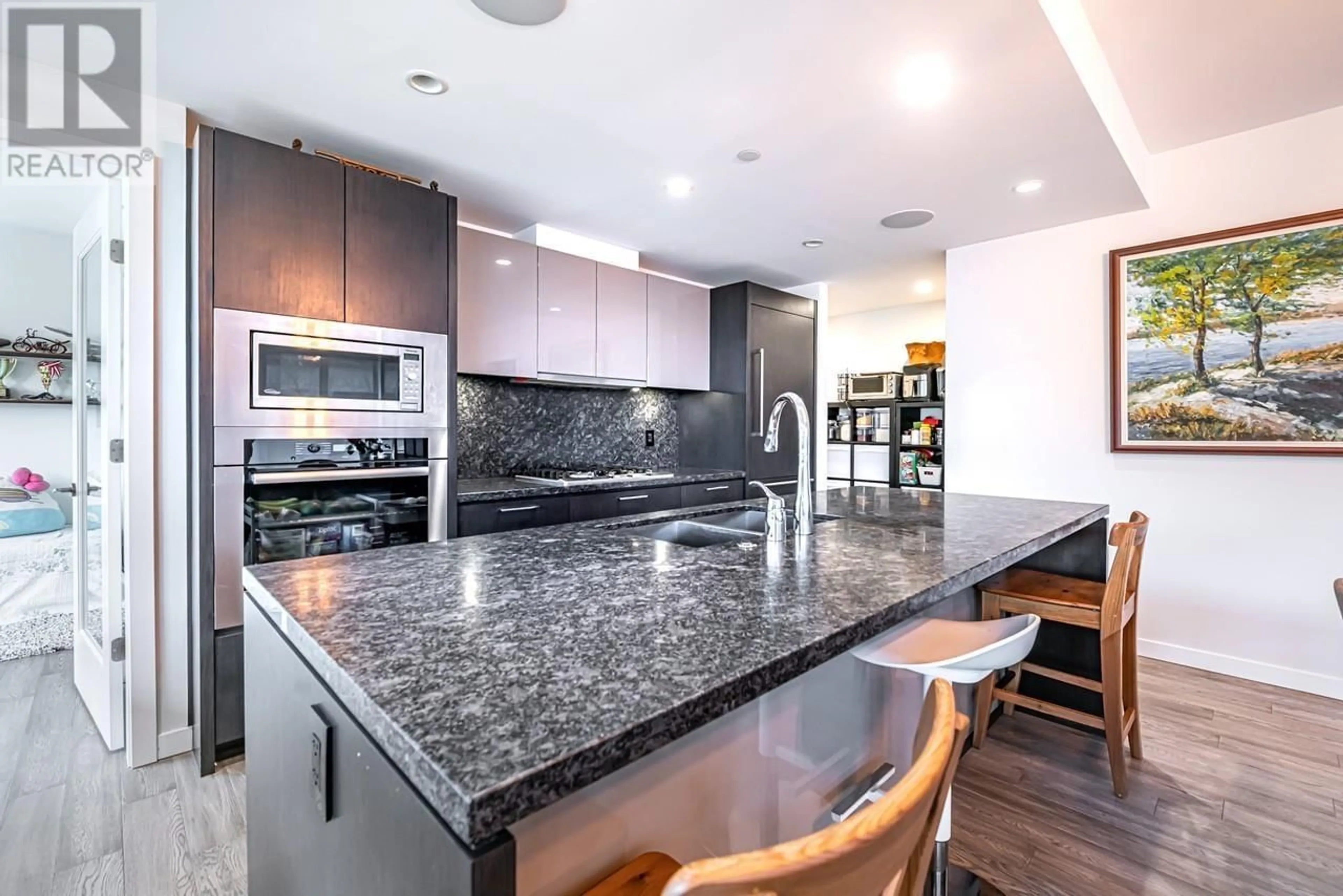Contemporary kitchen, ceramic/tile floor for 203 - 788 ARTHUR ERICKSON PLACE, West Vancouver British Columbia V7T0B6