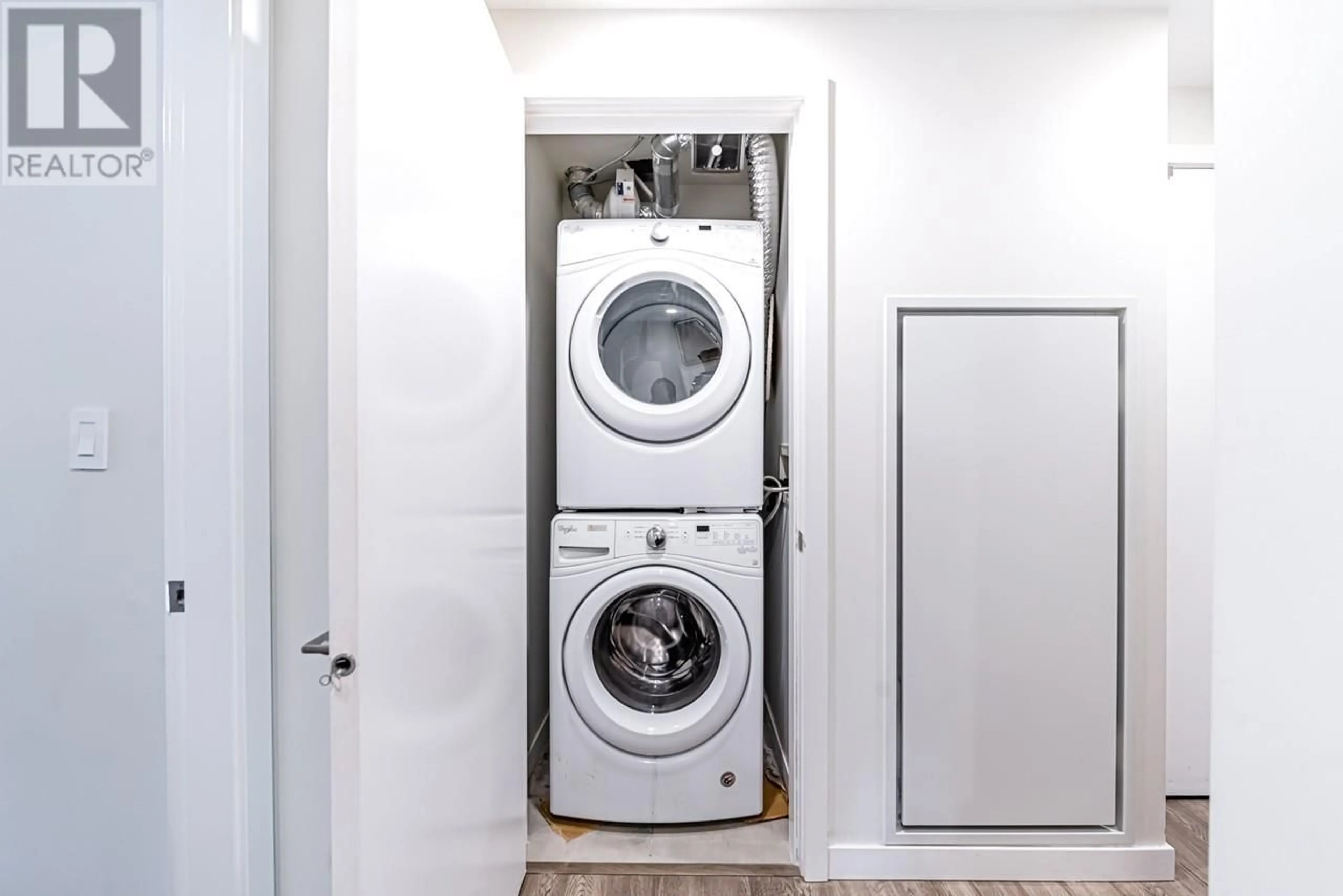 Laundry room for 203 - 788 ARTHUR ERICKSON PLACE, West Vancouver British Columbia V7T0B6