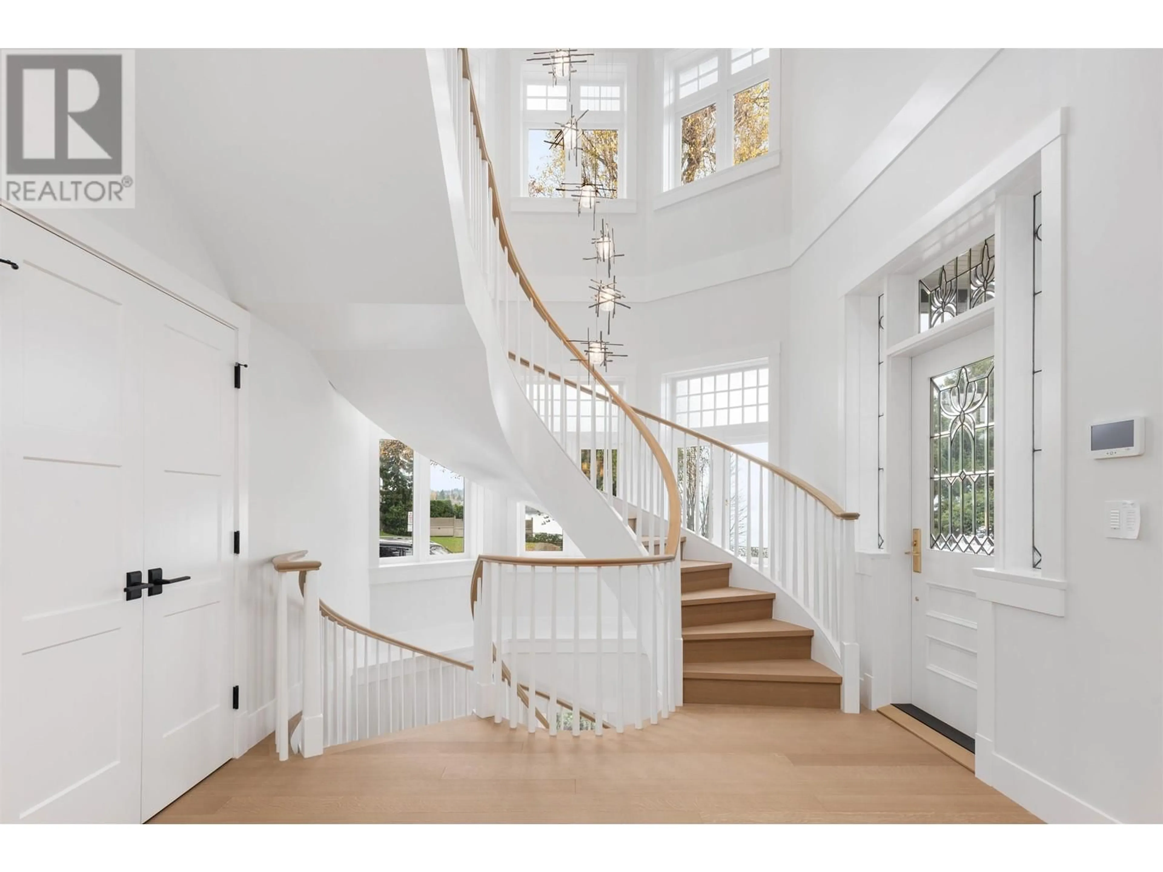 Unknown for 1428 TRAFALGAR STREET, Vancouver British Columbia V6K3R3