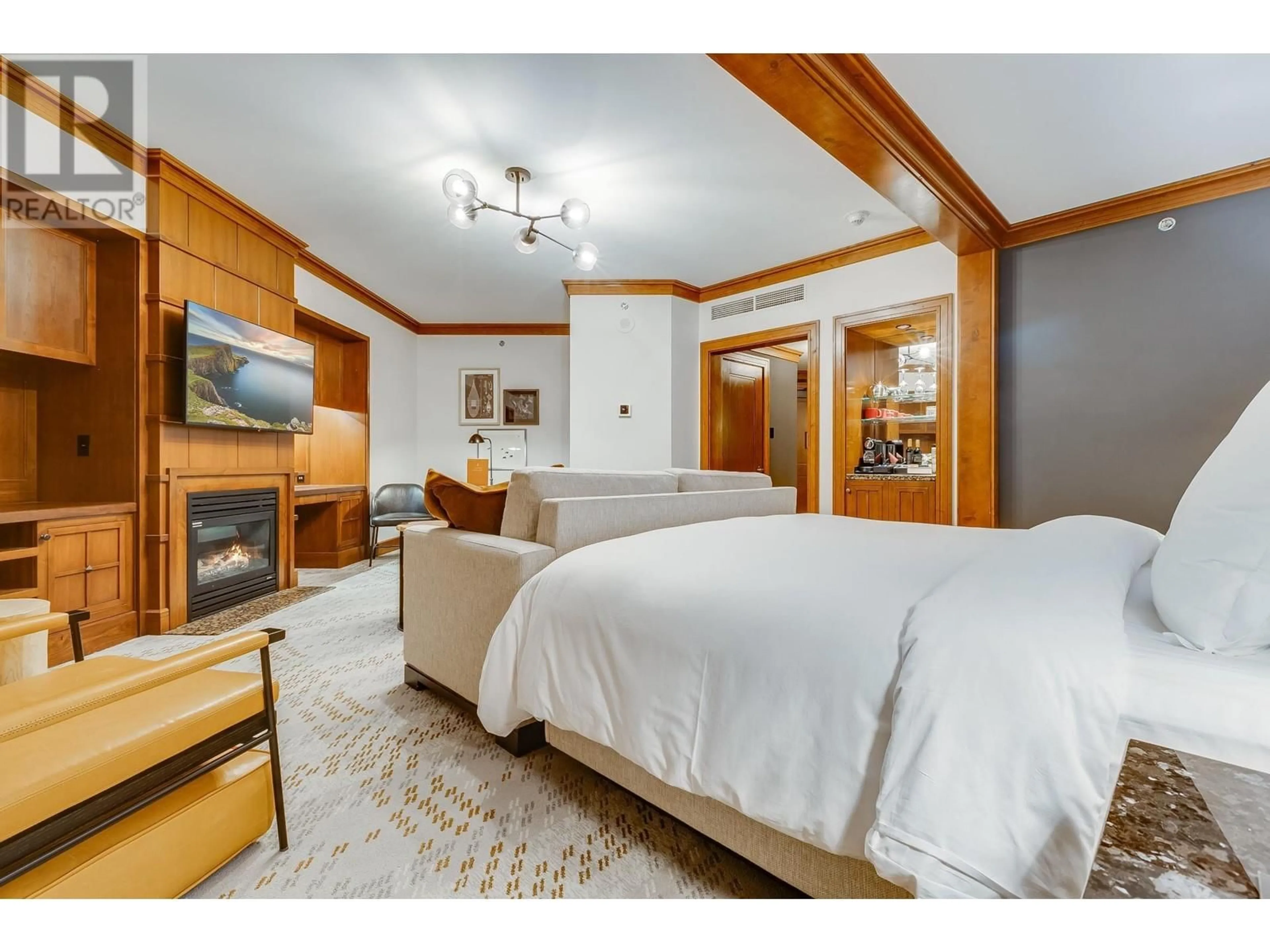 Bedroom with bed, unknown for 707 - 4591 BLACKCOMB WAY, Whistler British Columbia V8E0Y4