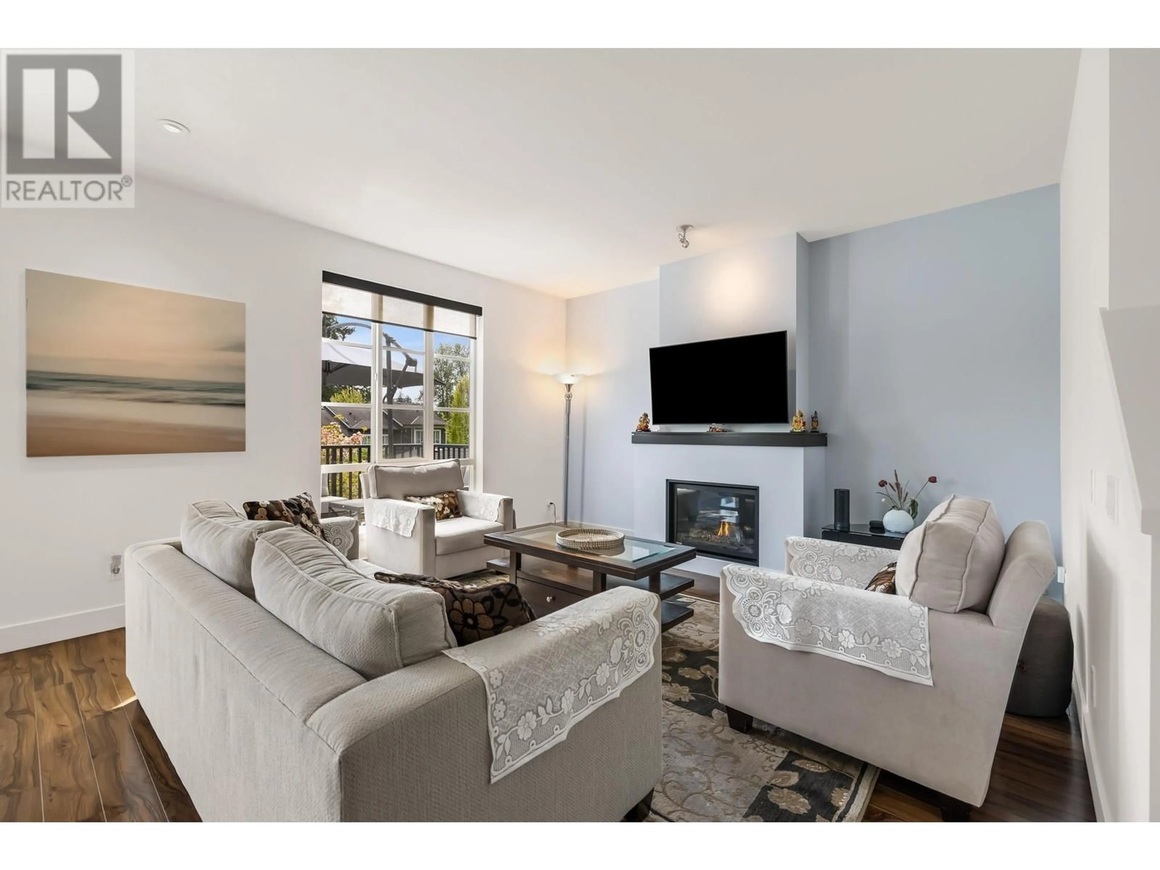 Living room with furniture, unknown for 3442 DARWIN AVENUE, Coquitlam British Columbia V3B3H7