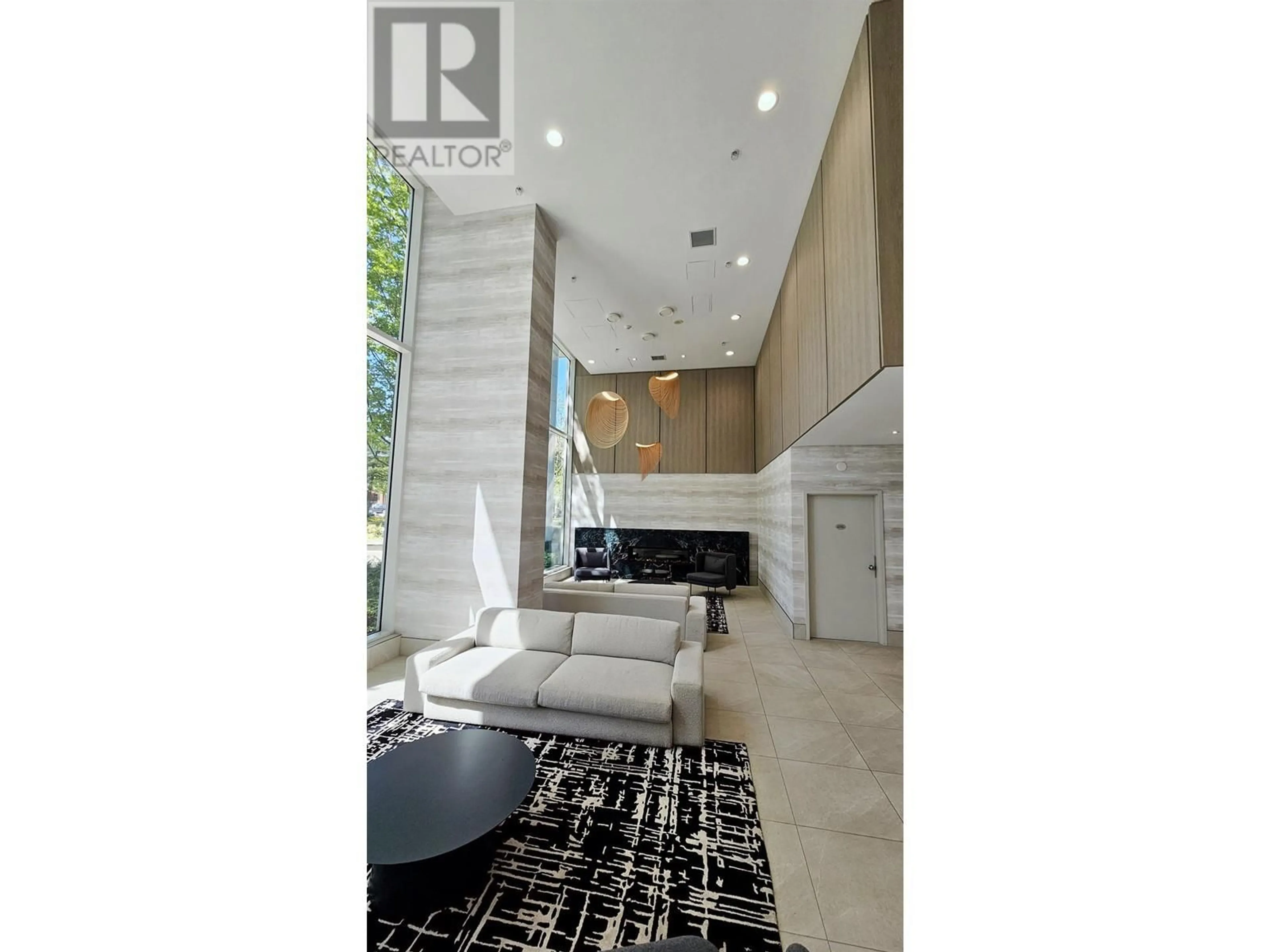 Indoor foyer for 3302 - 193 AQUARIUS MEWS, Vancouver British Columbia V6Z2Z2