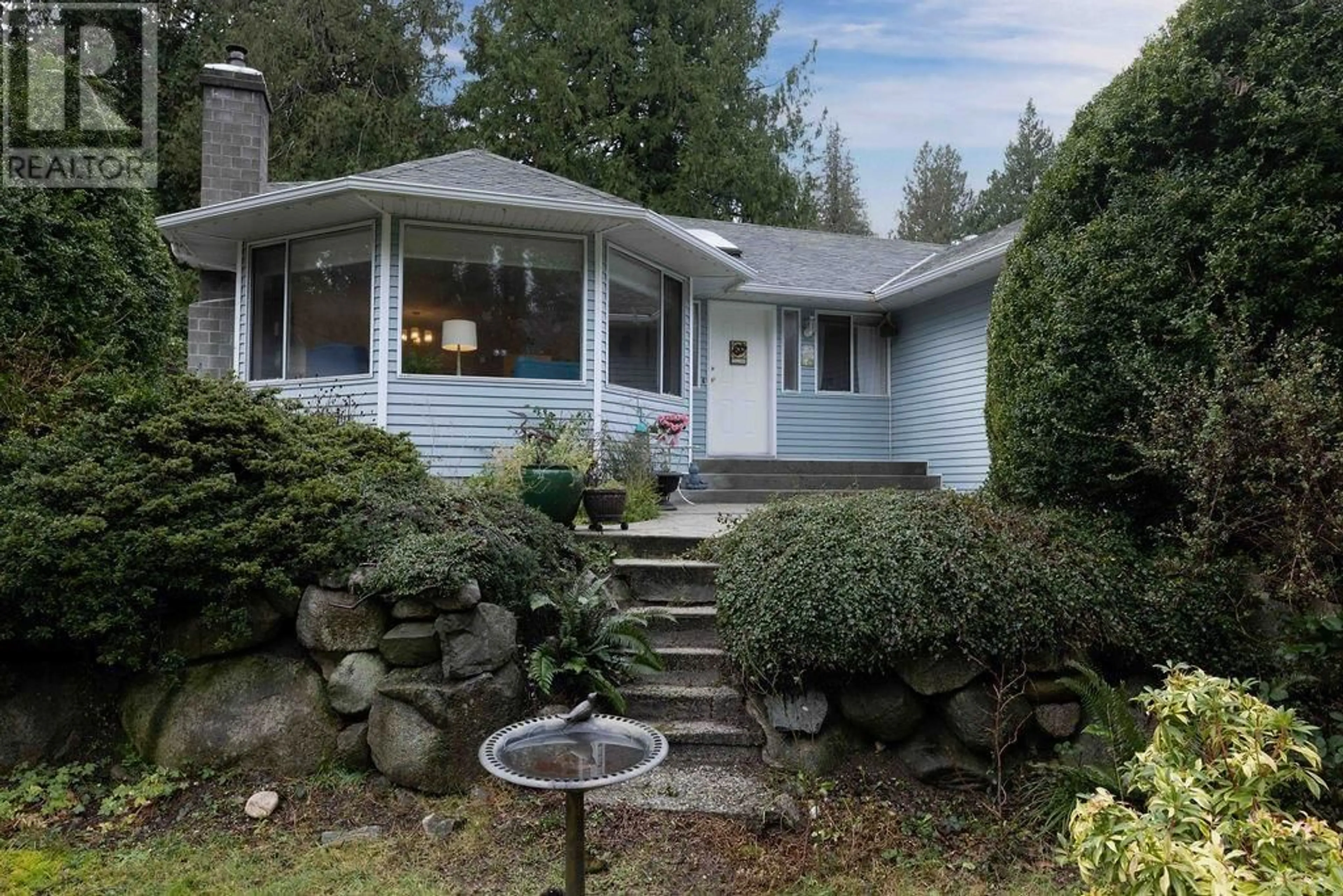 Home with vinyl exterior material, street for 7639 EUREKA AVENUE, Halfmoon Bay British Columbia V7Z1A1