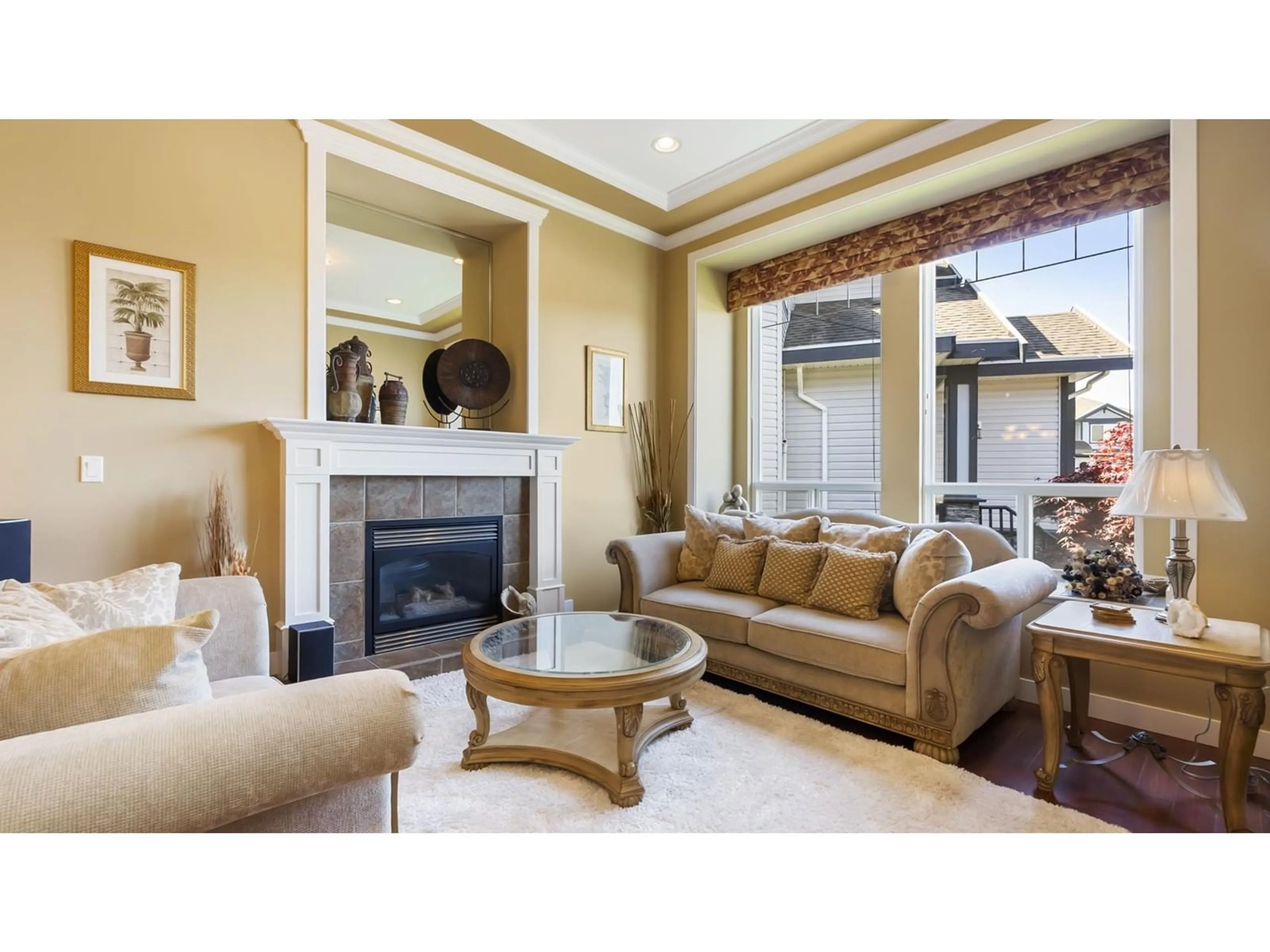 Living room with furniture, ceramic/tile floor for 6586 186A, Surrey British Columbia V3S4E5
