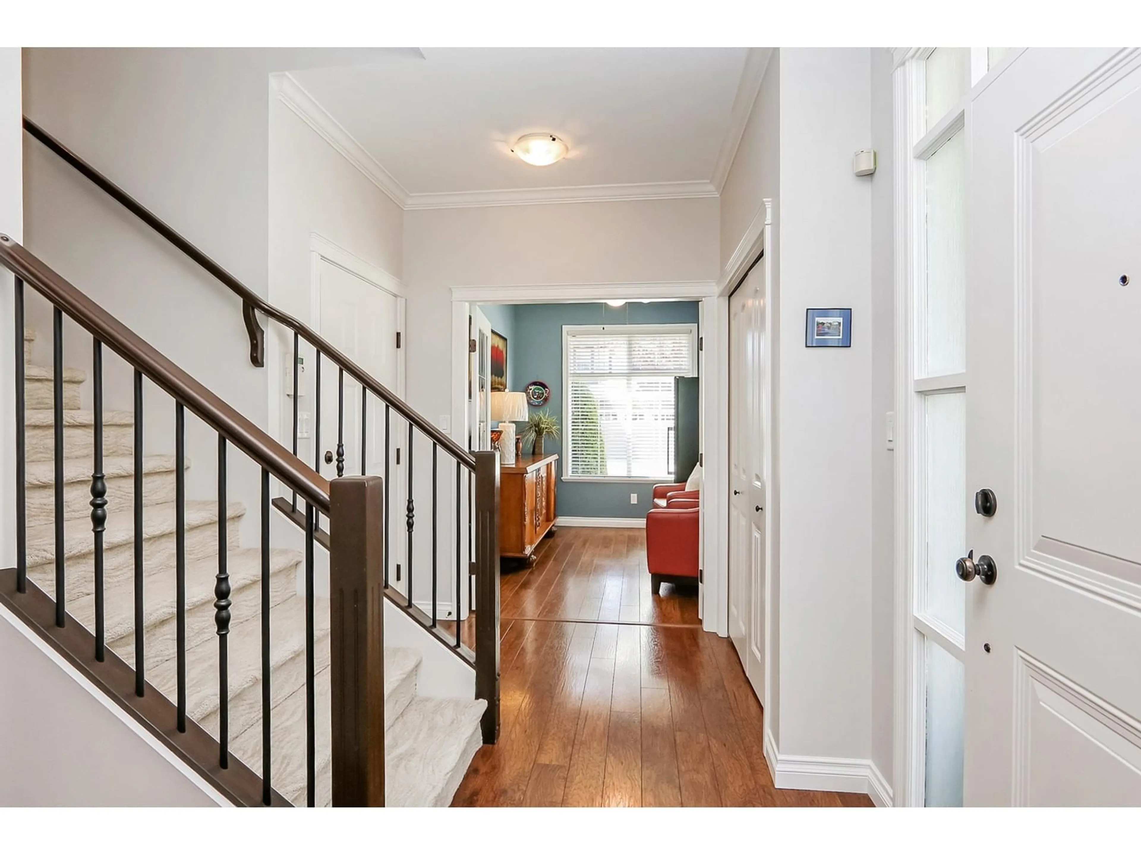 Indoor entryway for 40 - 6577 SOUTHDOWNE PLACE, Chilliwack British Columbia V2R0H4