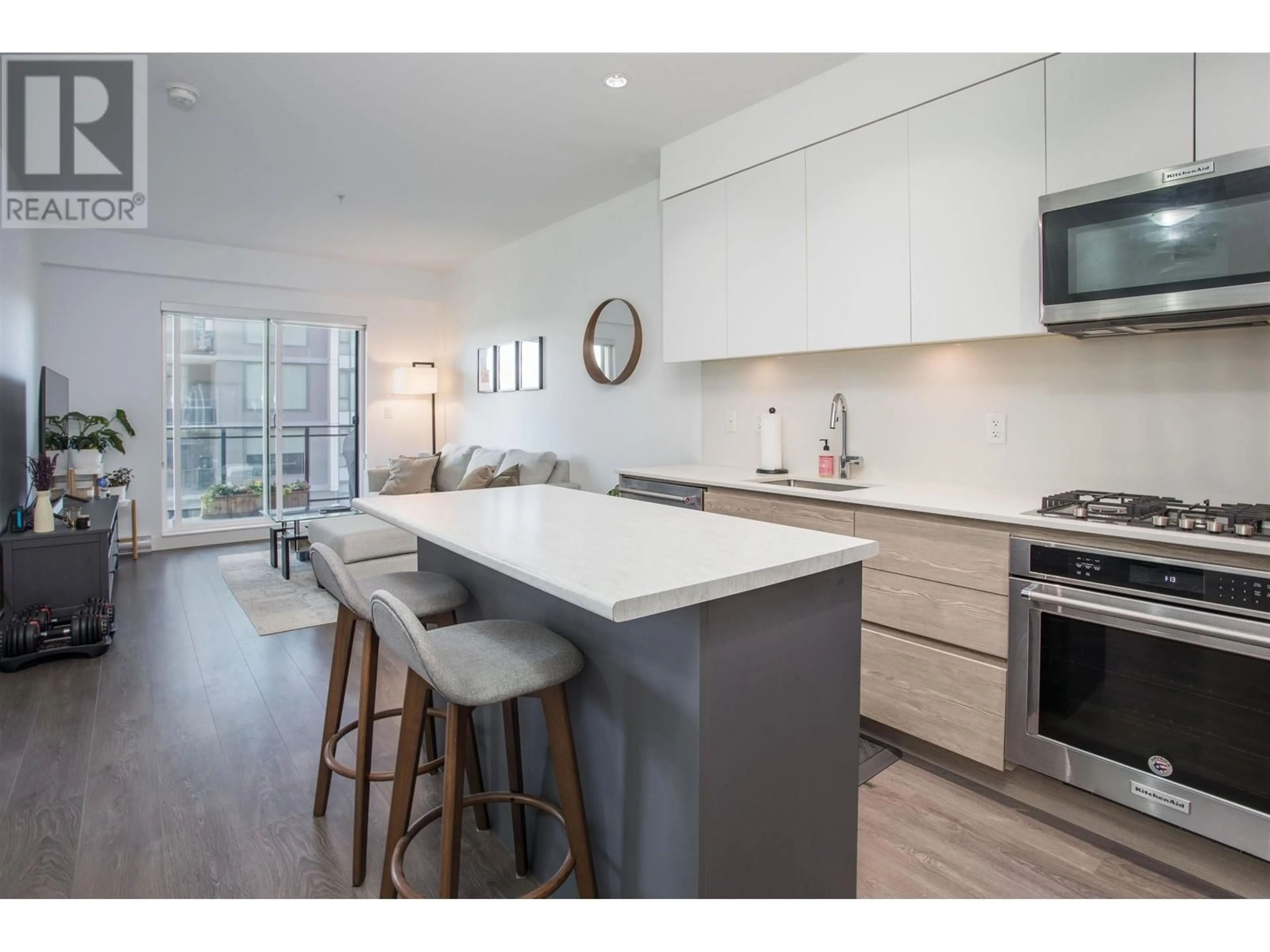 Open concept kitchen, unknown for 314 - 4468 DAWSON STREET, Burnaby British Columbia V5C0J9