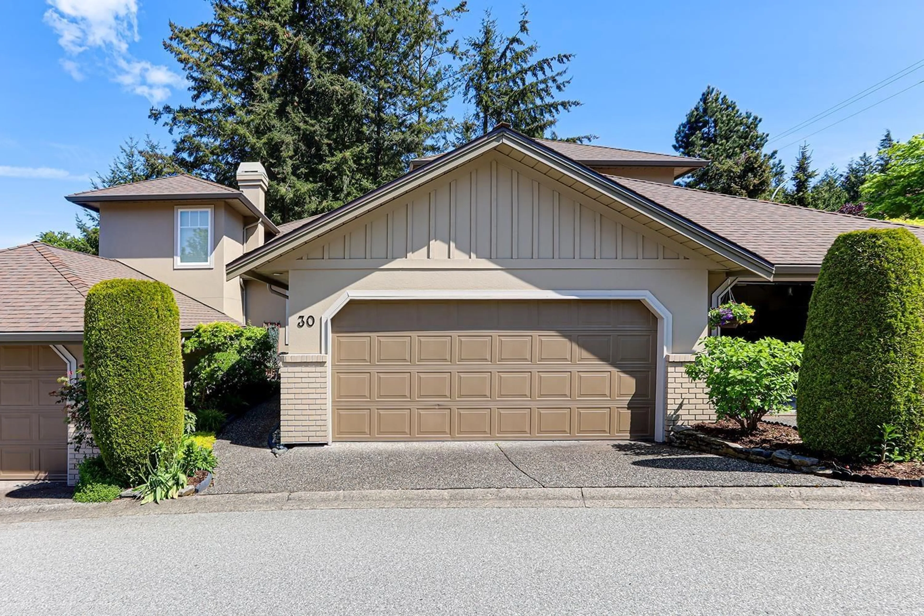 Home with vinyl exterior material, street for 30 - 15151 26, Surrey British Columbia V4P2Z8