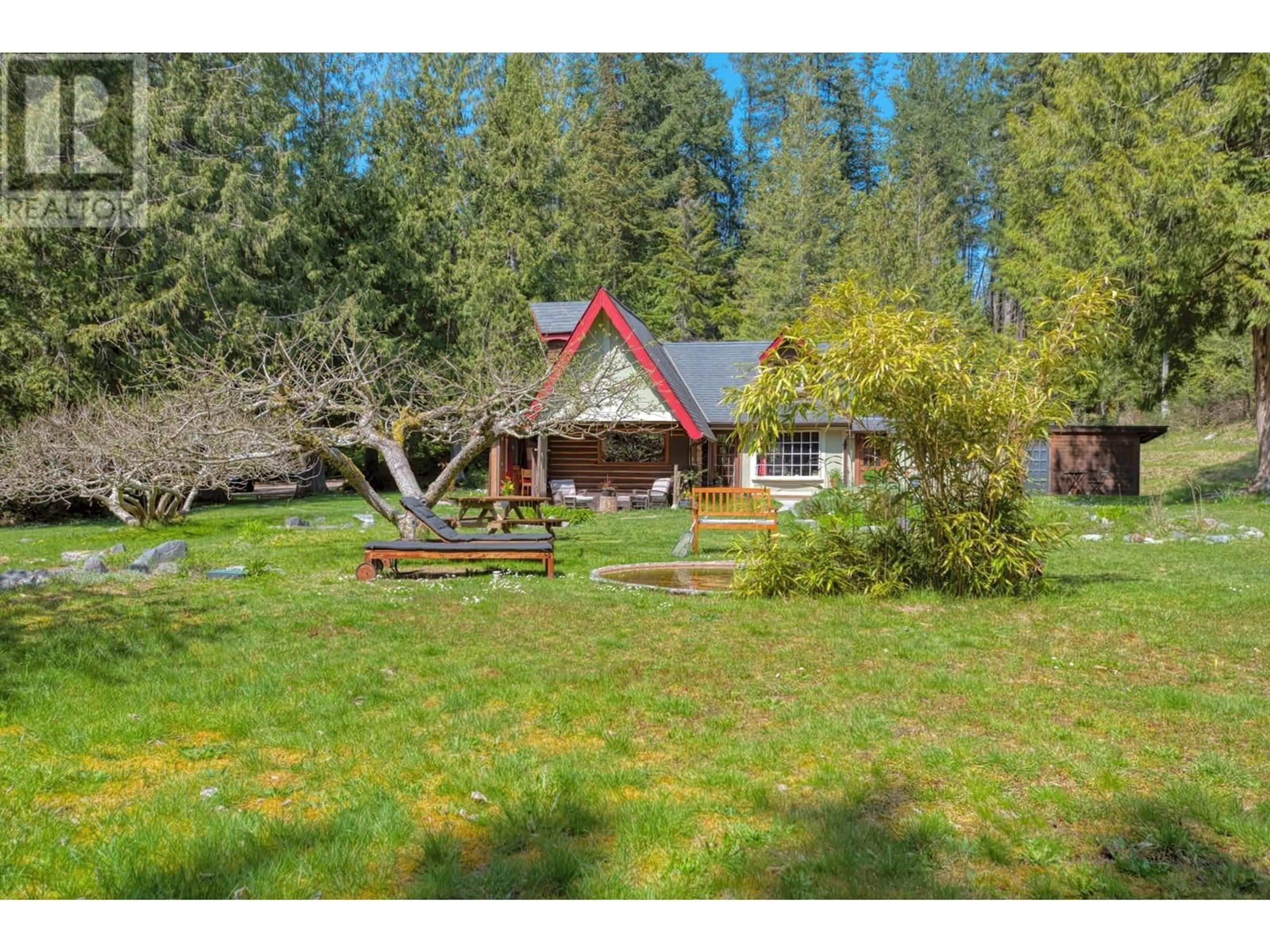A pic from outside/outdoor area/front of a property/back of a property/a pic from drone, mountain view for 1546 LOCKYER ROAD, Roberts Creek British Columbia V0N2W1