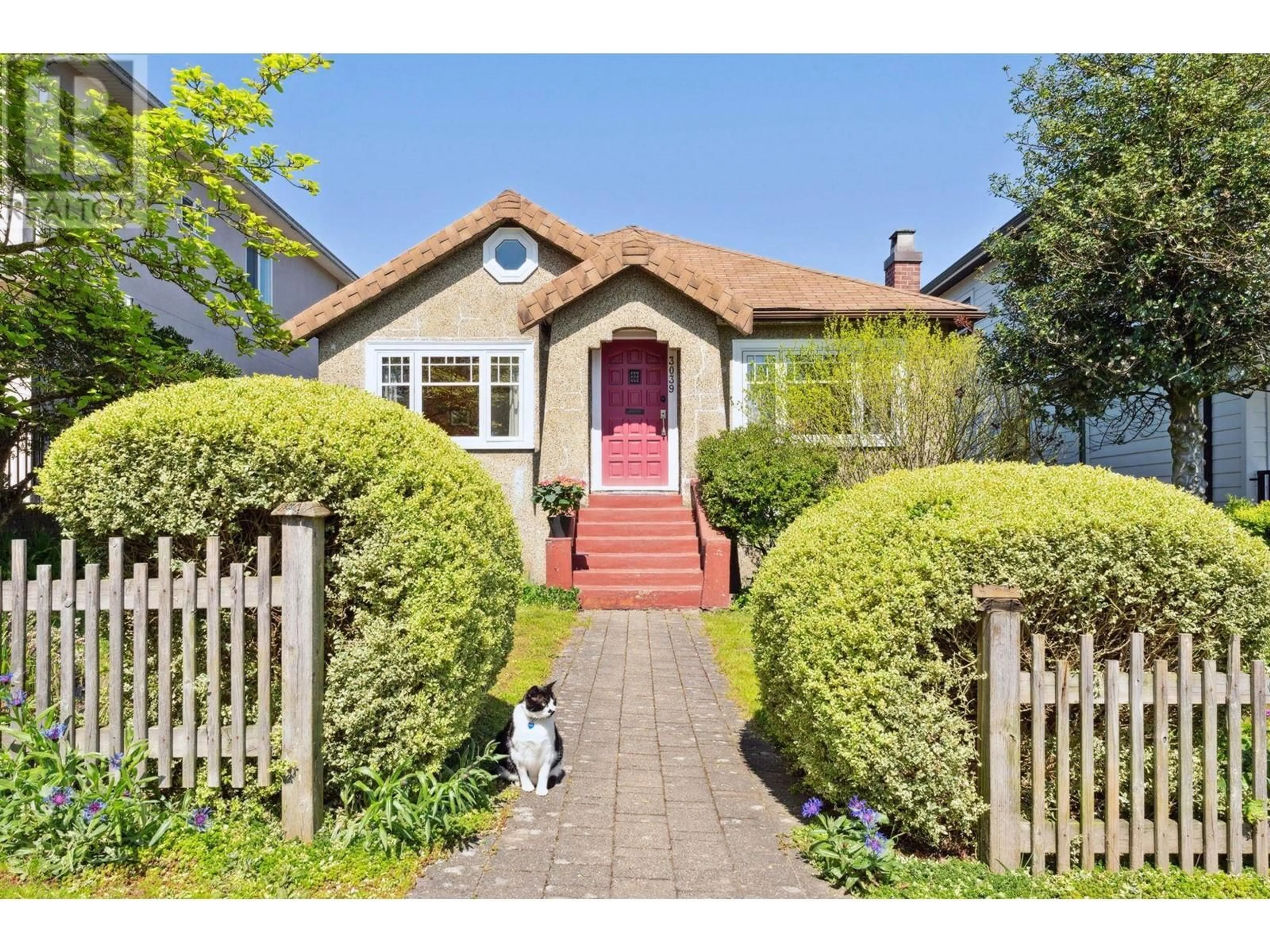 Home with brick exterior material, street for 3039 GRANT STREET, Vancouver British Columbia V5K3H8