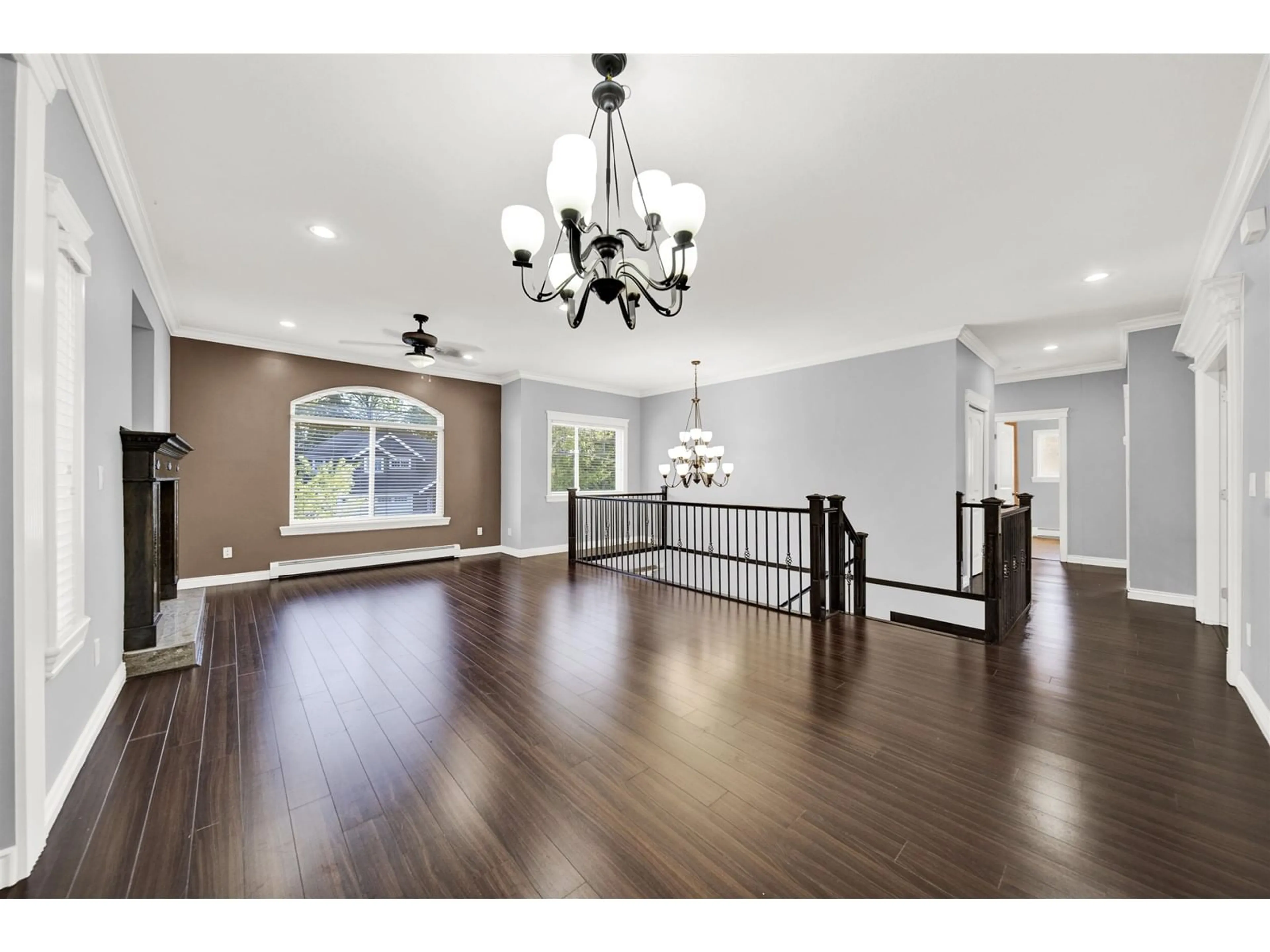 Indoor entryway for 32493 EGGLESTONE, Mission British Columbia V4C0A8