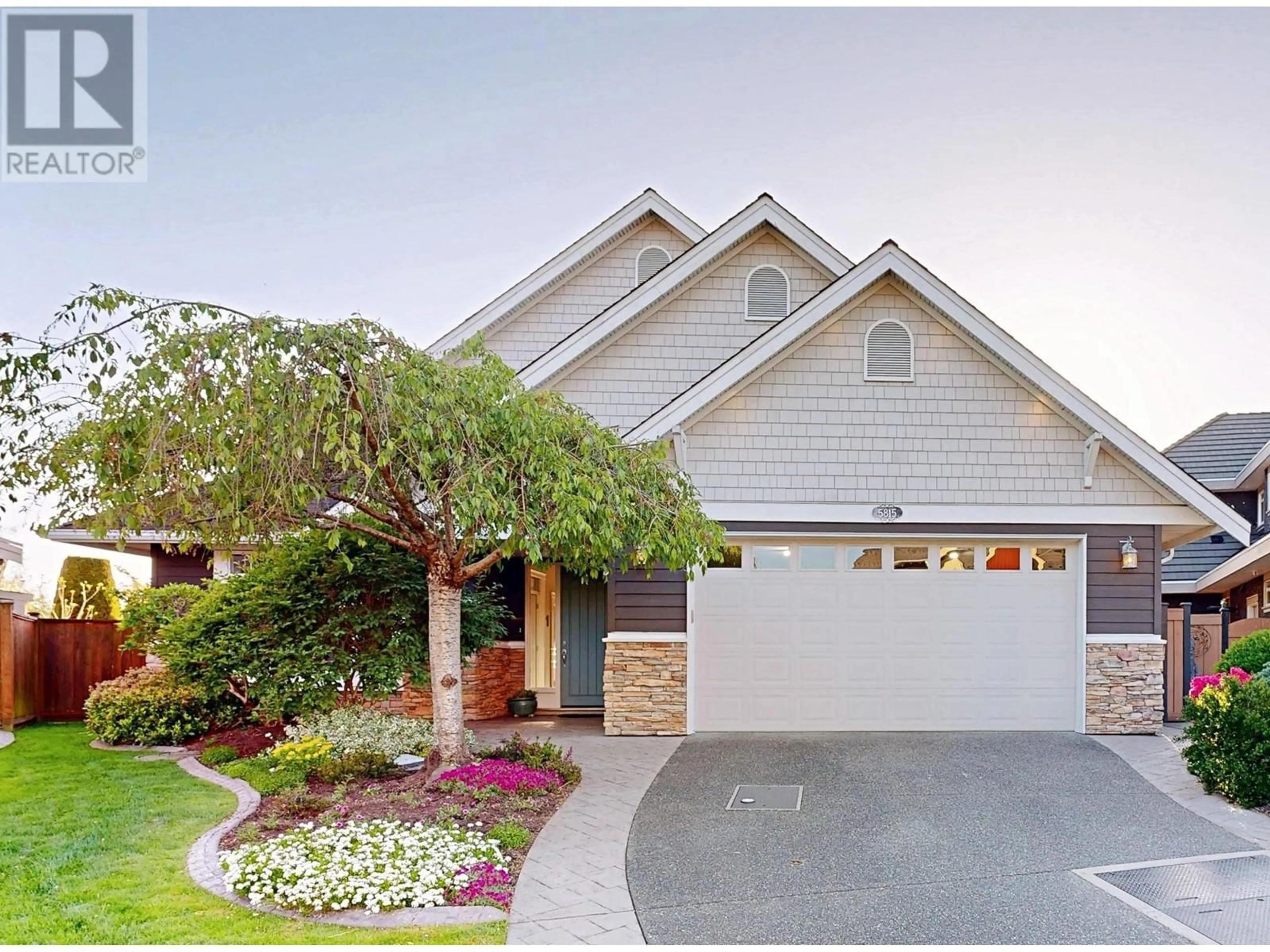 Home with vinyl exterior material, street for 5815 COVE LINK ROAD, Delta British Columbia V4K5G8
