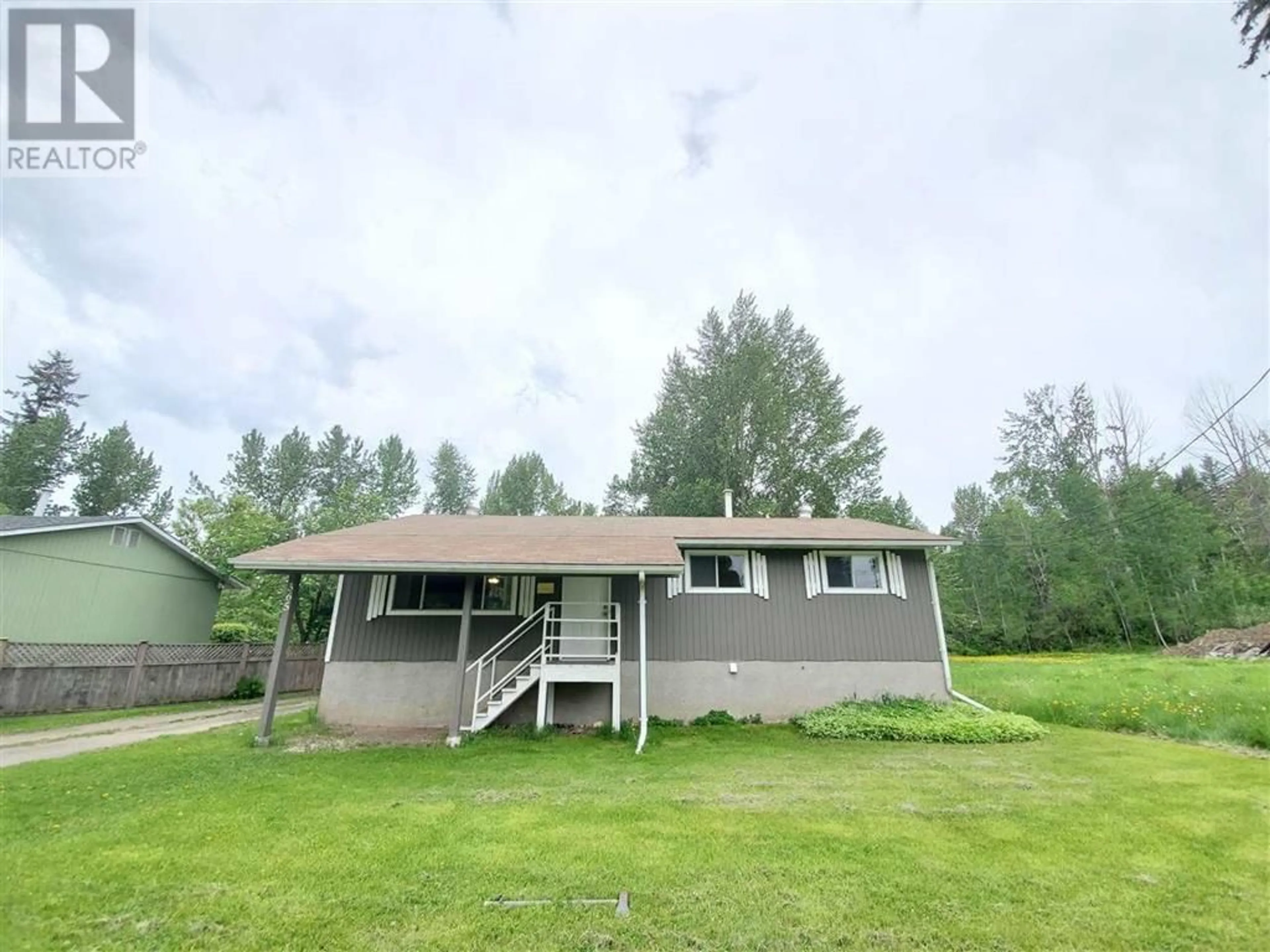 A pic from outside/outdoor area/front of a property/back of a property/a pic from drone, unknown for 365 LEWIS DRIVE, Quesnel British Columbia V2J1K1