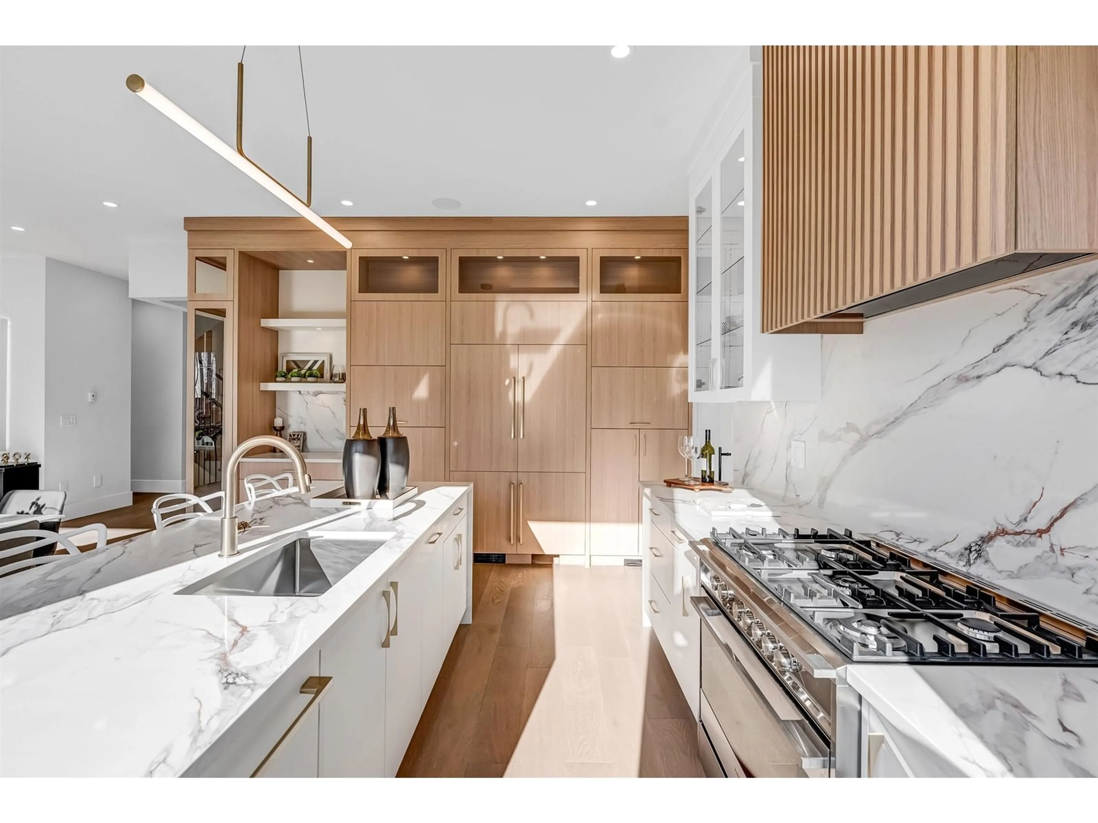 Contemporary kitchen, unknown for 16640 18A, Surrey British Columbia V3Z9X5