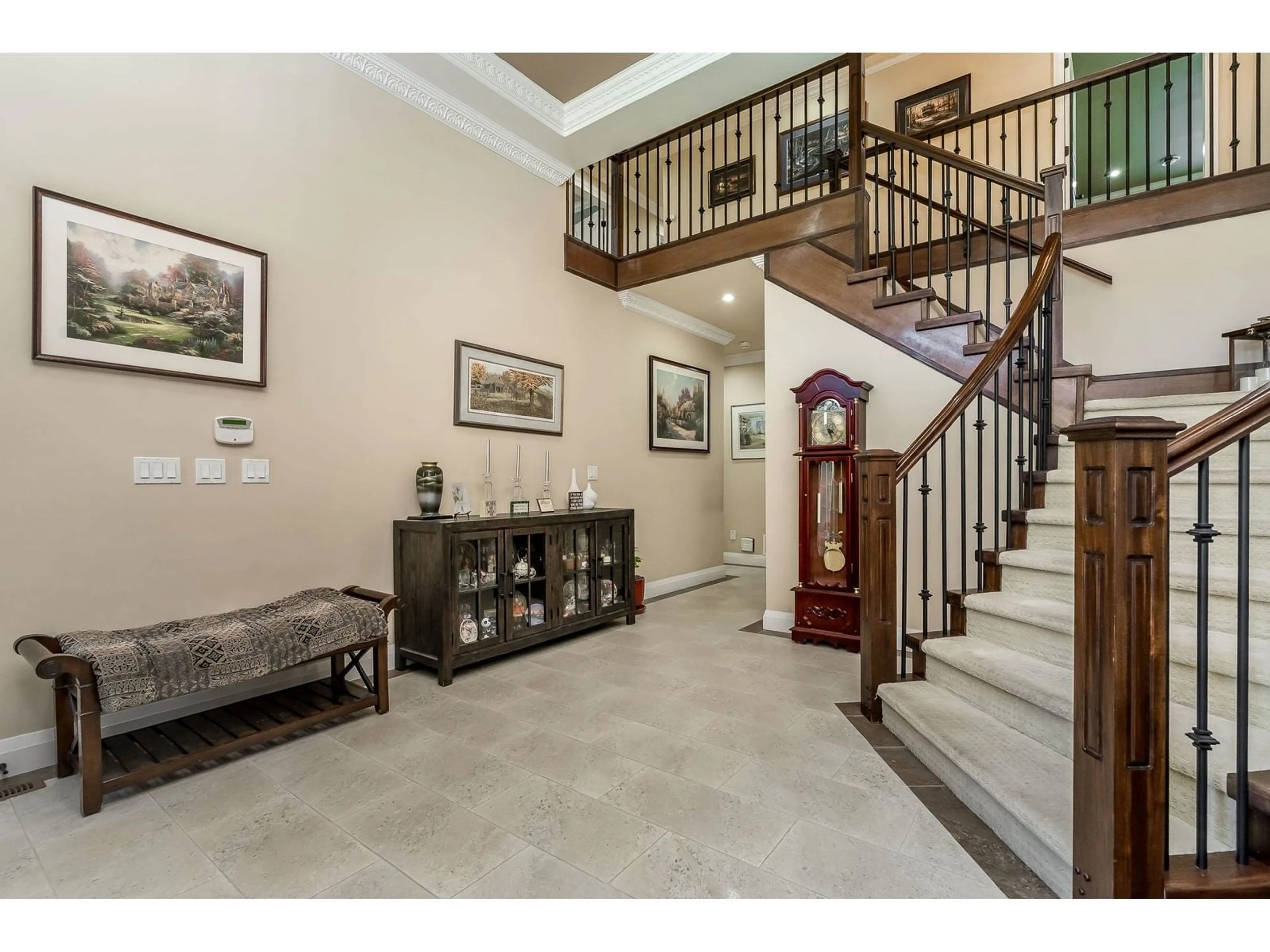 Indoor foyer for 11731 88, Delta British Columbia V4C3C2