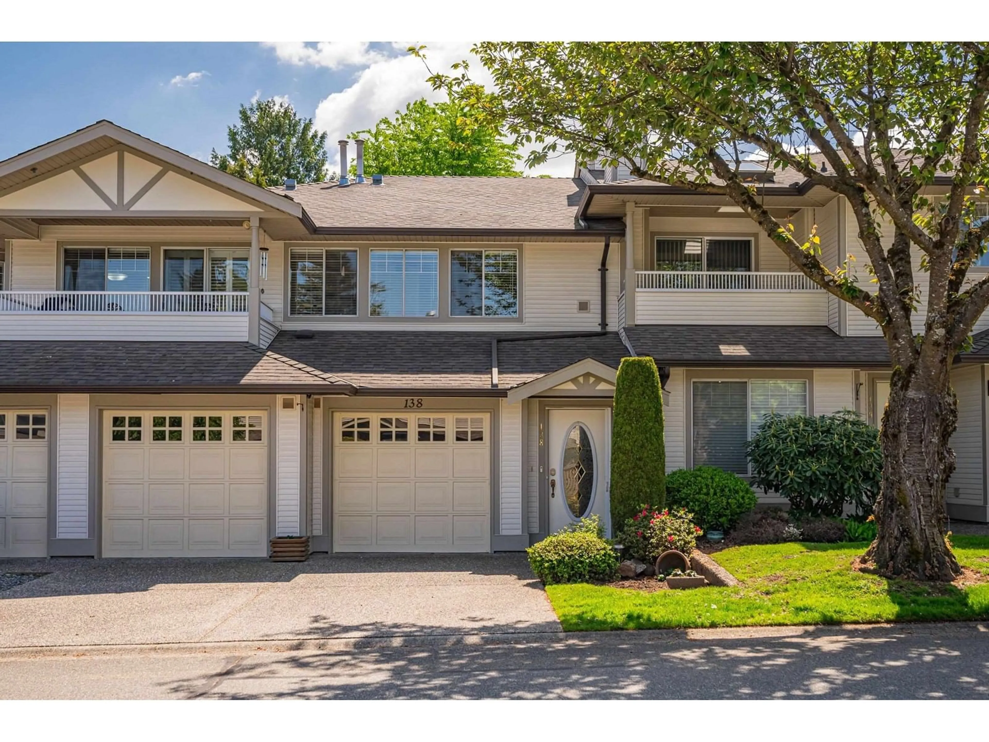 Home with vinyl exterior material, street for 138 - 20391 96, Langley British Columbia V1M2L2